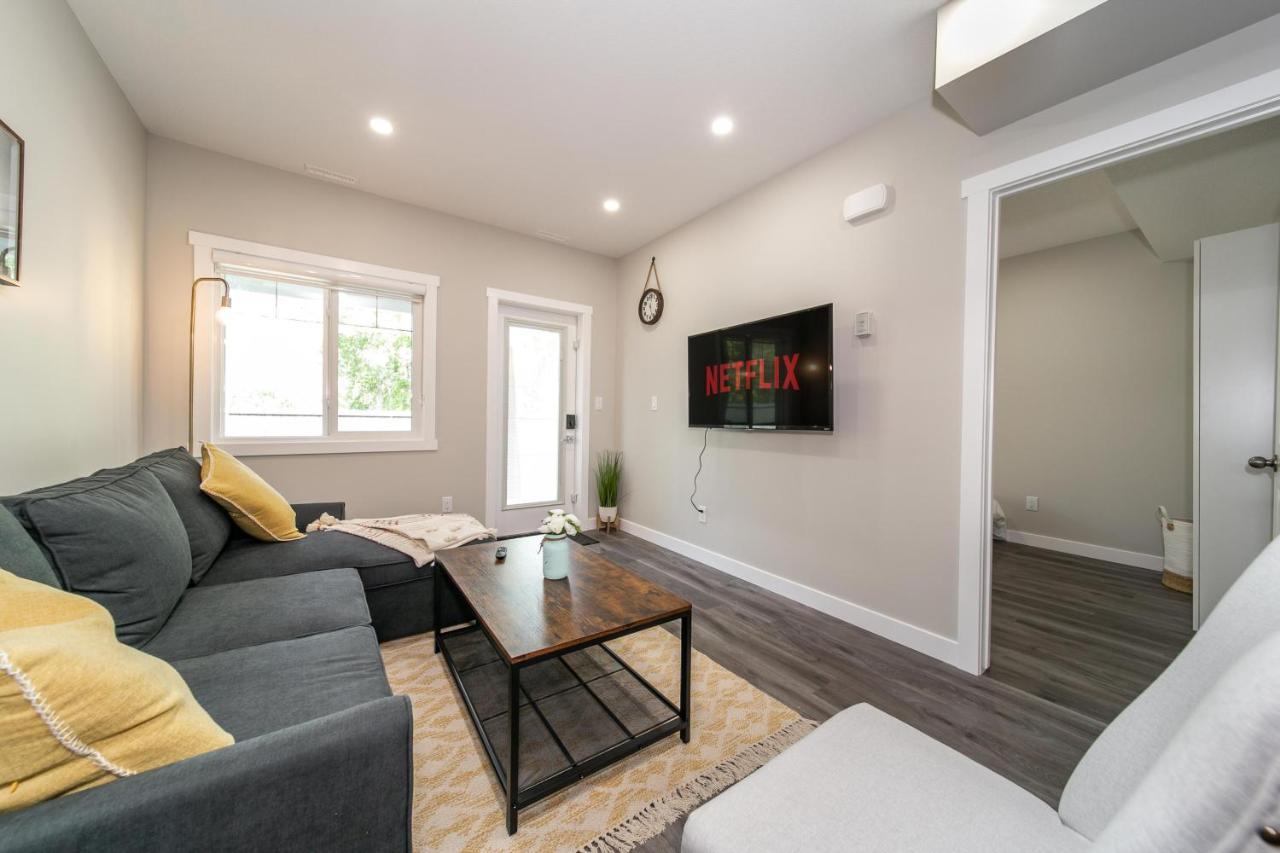 Villa Modern Oasis Guest I Walk Out Patio I Wem I Wifi! *