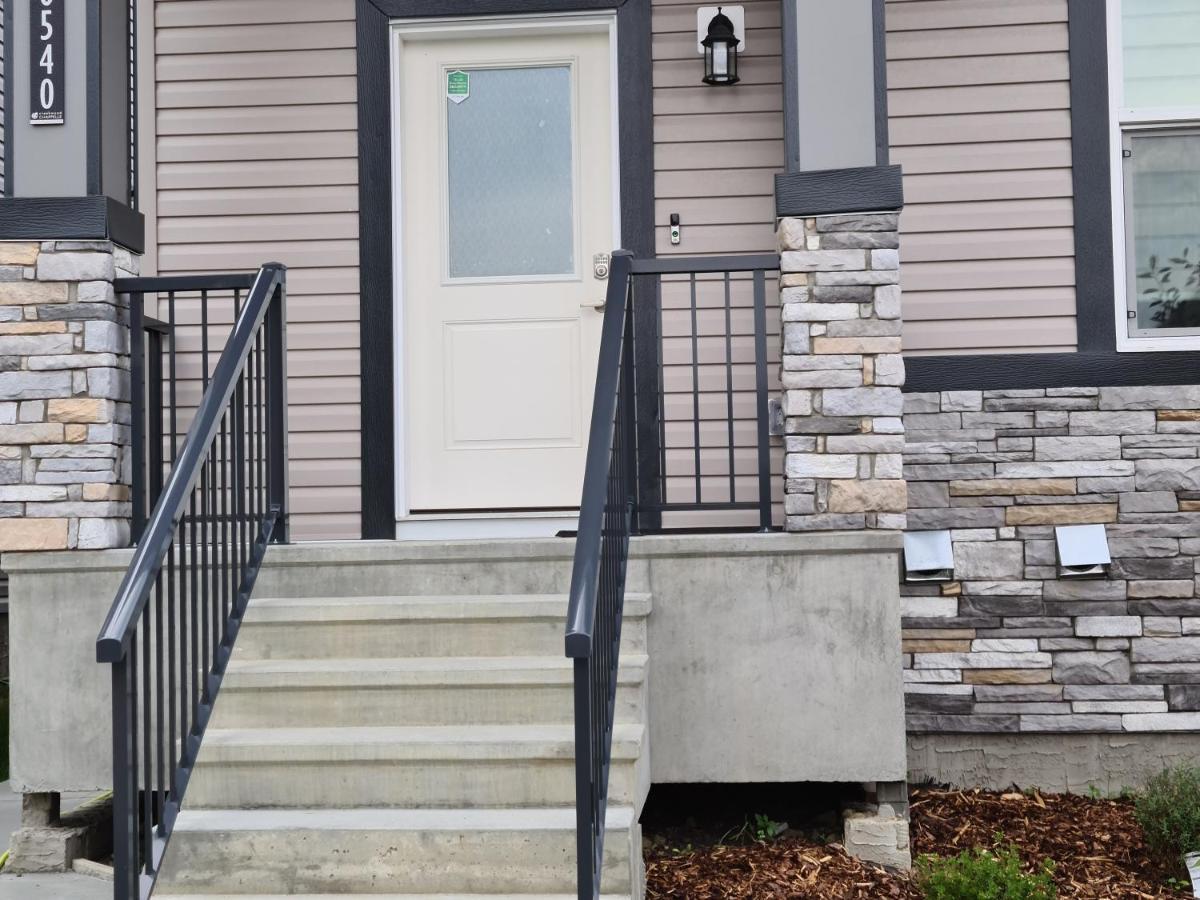 Creekwood Lodgette 3-bedroom Luxury Edmonton