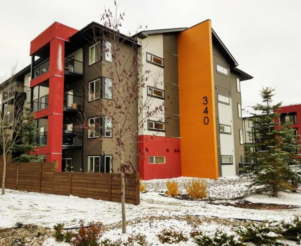 Apartment Executive Winderemere I Secure Ug Parking I Wifi! Edmonton