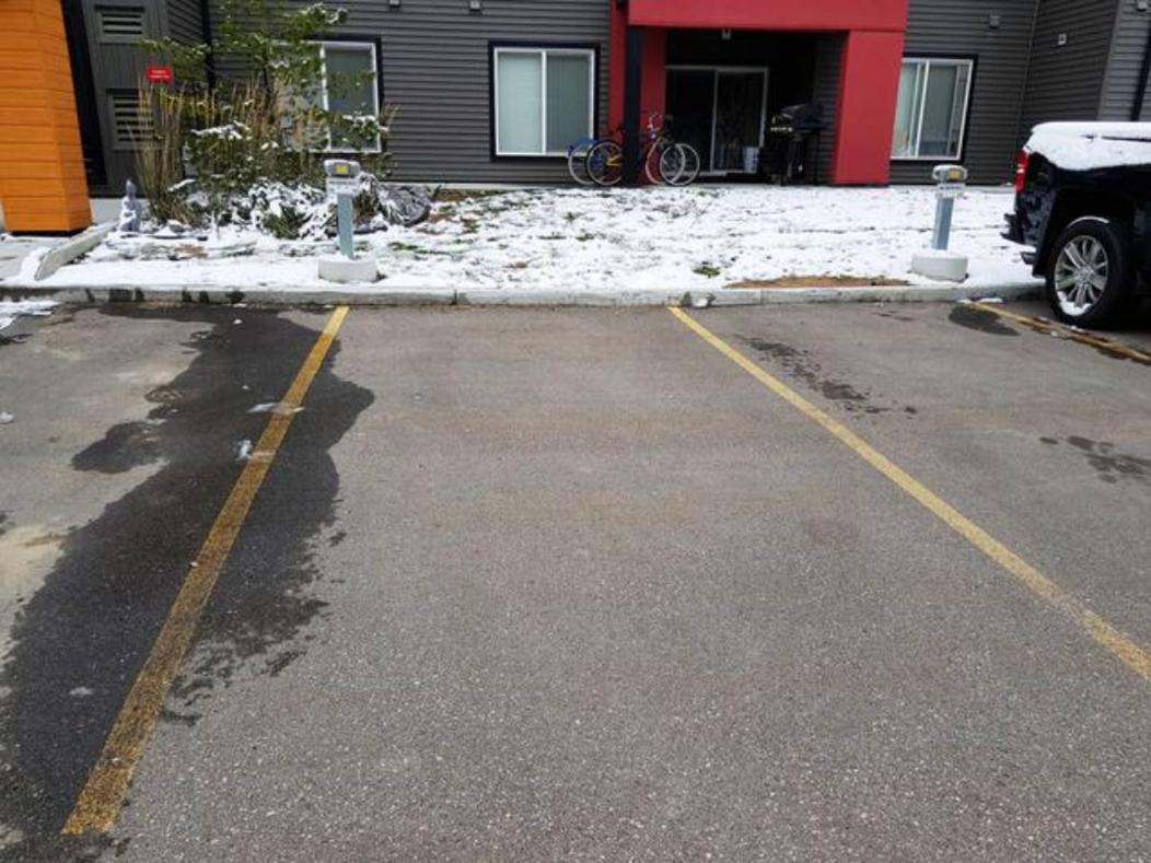 Executive Winderemere I Secure Ug Parking I Wifi! Apartment