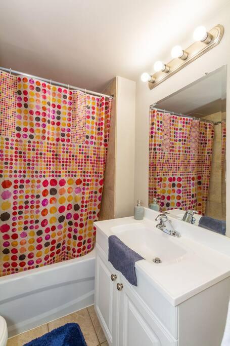 2-br Downtown * Edmonton