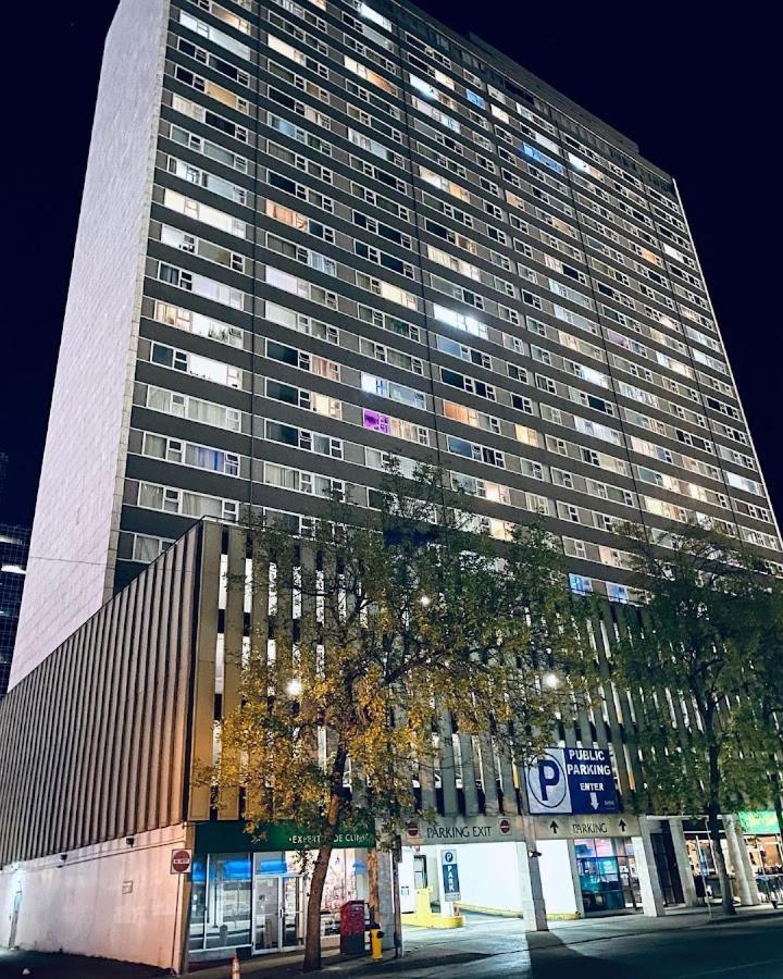 2-br Downtown Apartment *