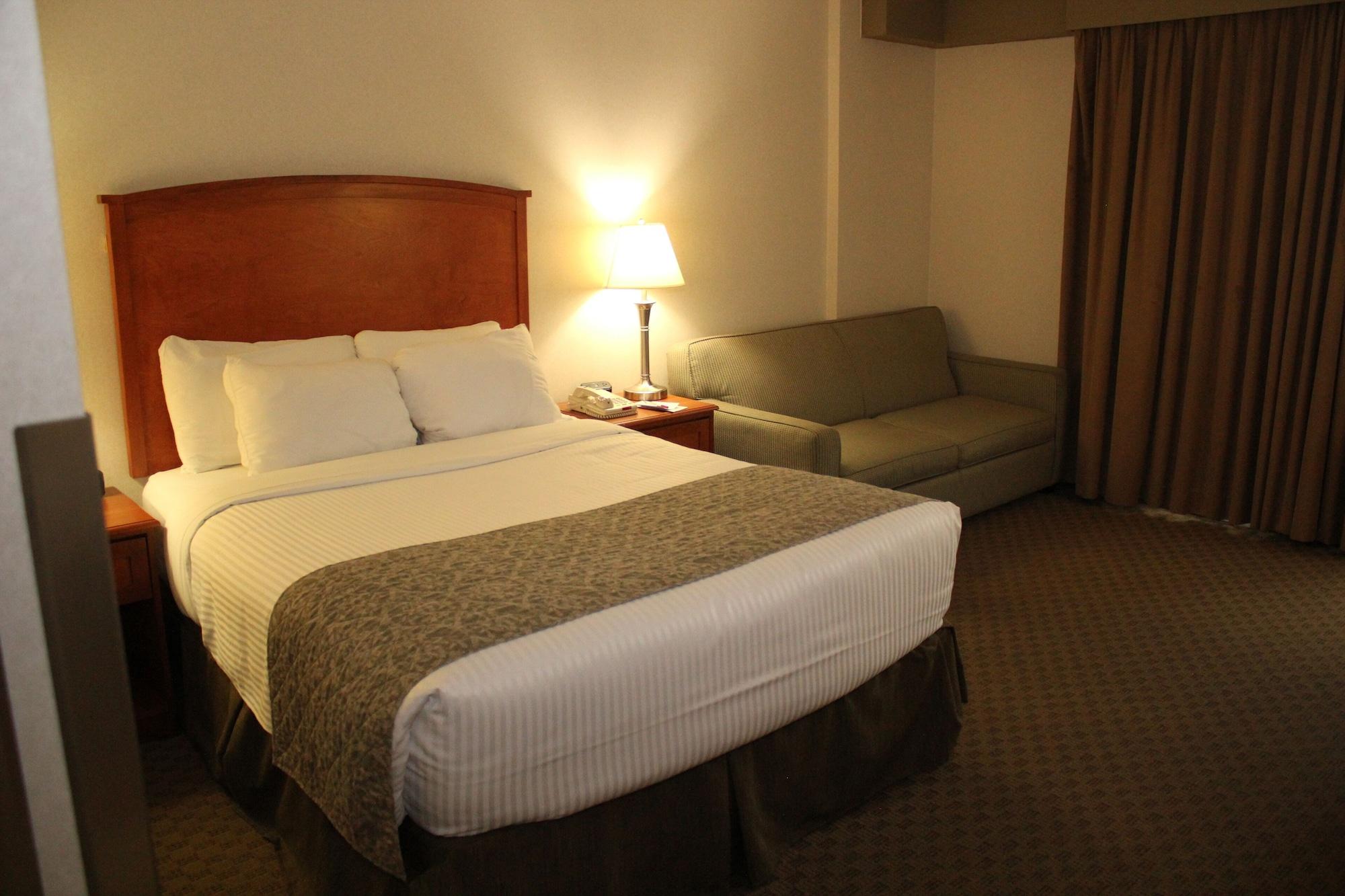 Hotel Ramada By Wyndham South
