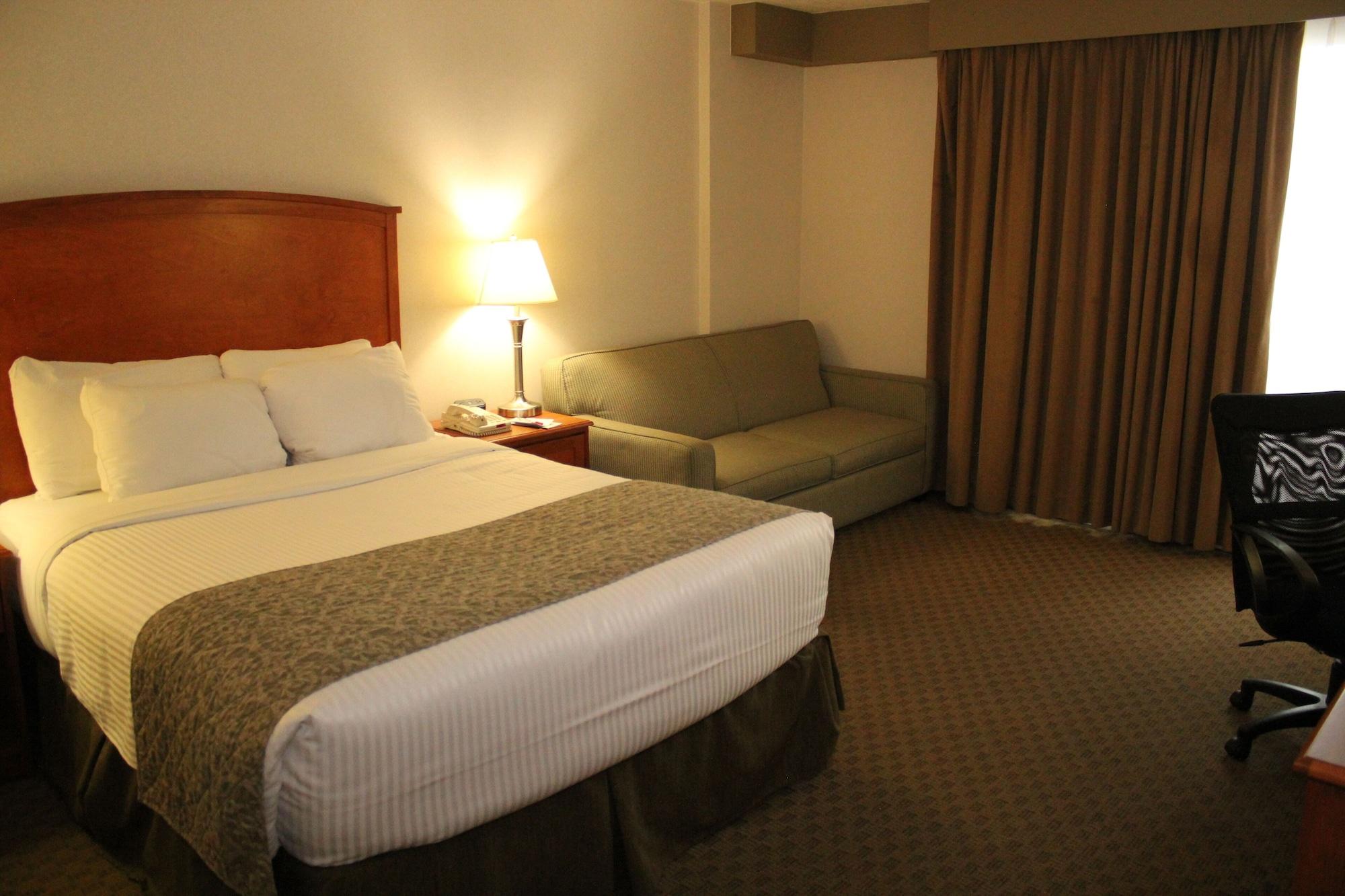 Hotel Ramada By Wyndham South 3*