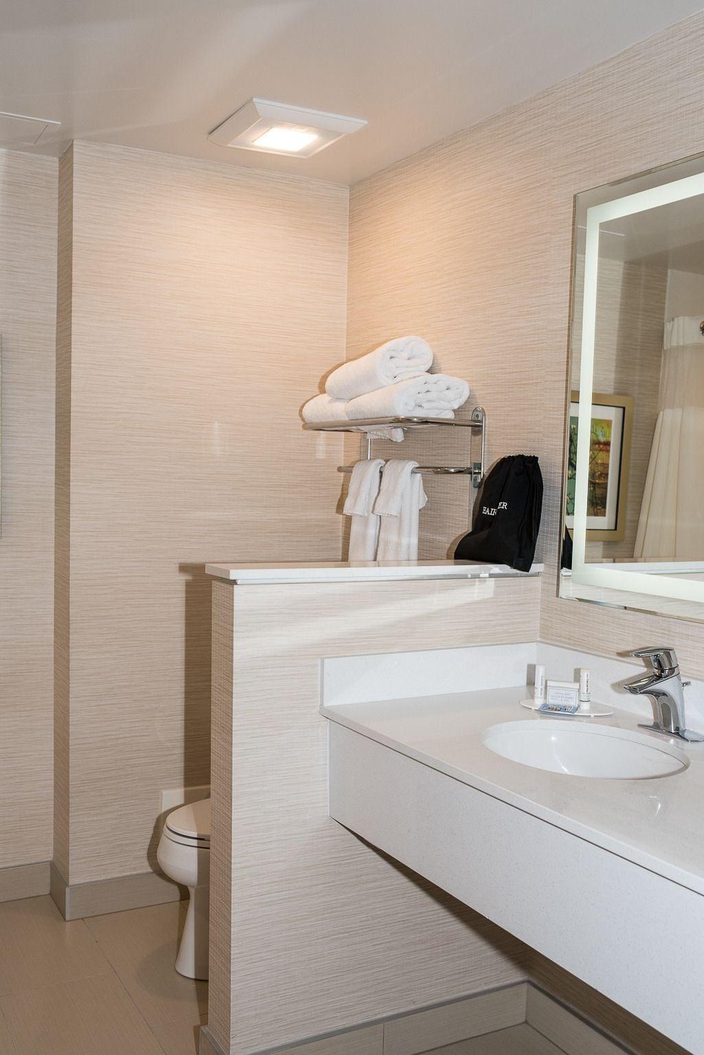 Hotel Fairfield & By Marriott North