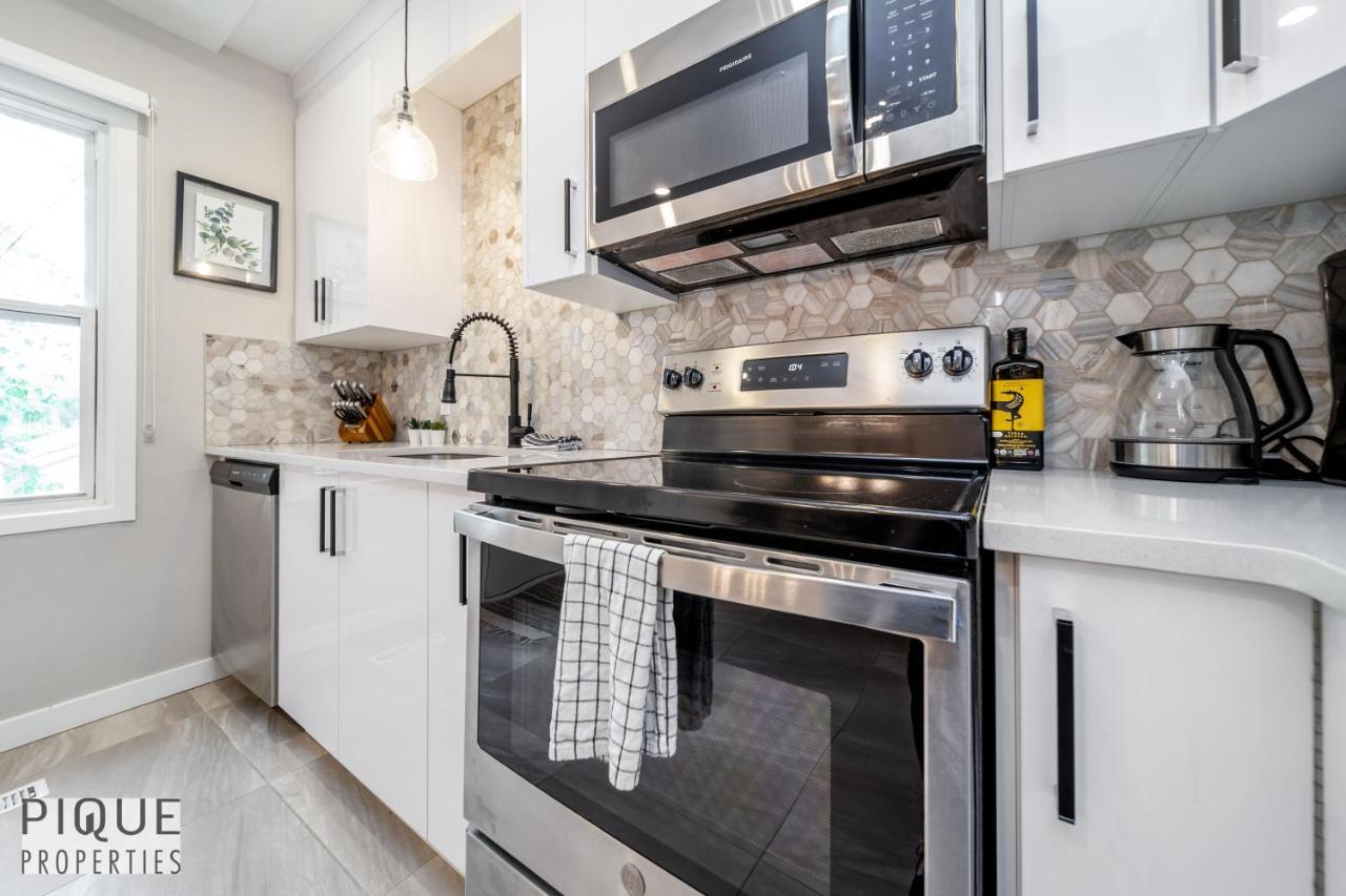 6 Bed Chic Stylish - 5 Mins To U Of A & Whyte Ave - Fast Wi-fi - Free Parking & Netflix