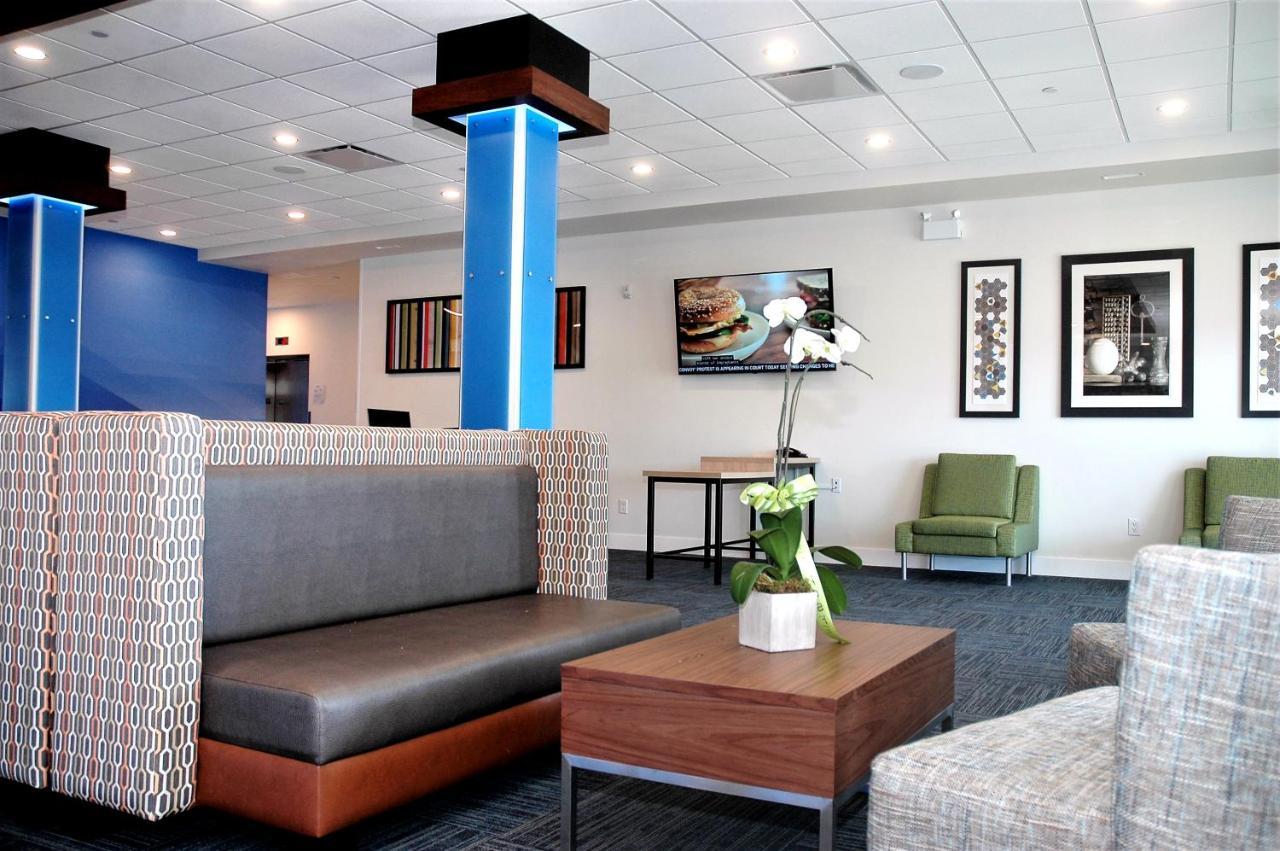 Express & - Sw - Windermere By Ihg Hotel Edmonton