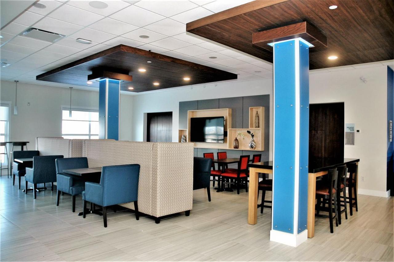 Express & - Sw - Windermere By Ihg 3* Edmonton