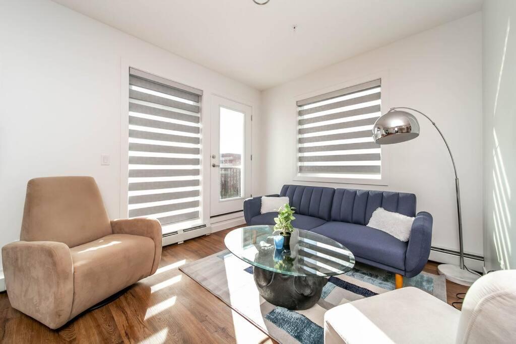 Spacious 2bedroom Free Parking King Bed Close To Dt Apartment Edmonton