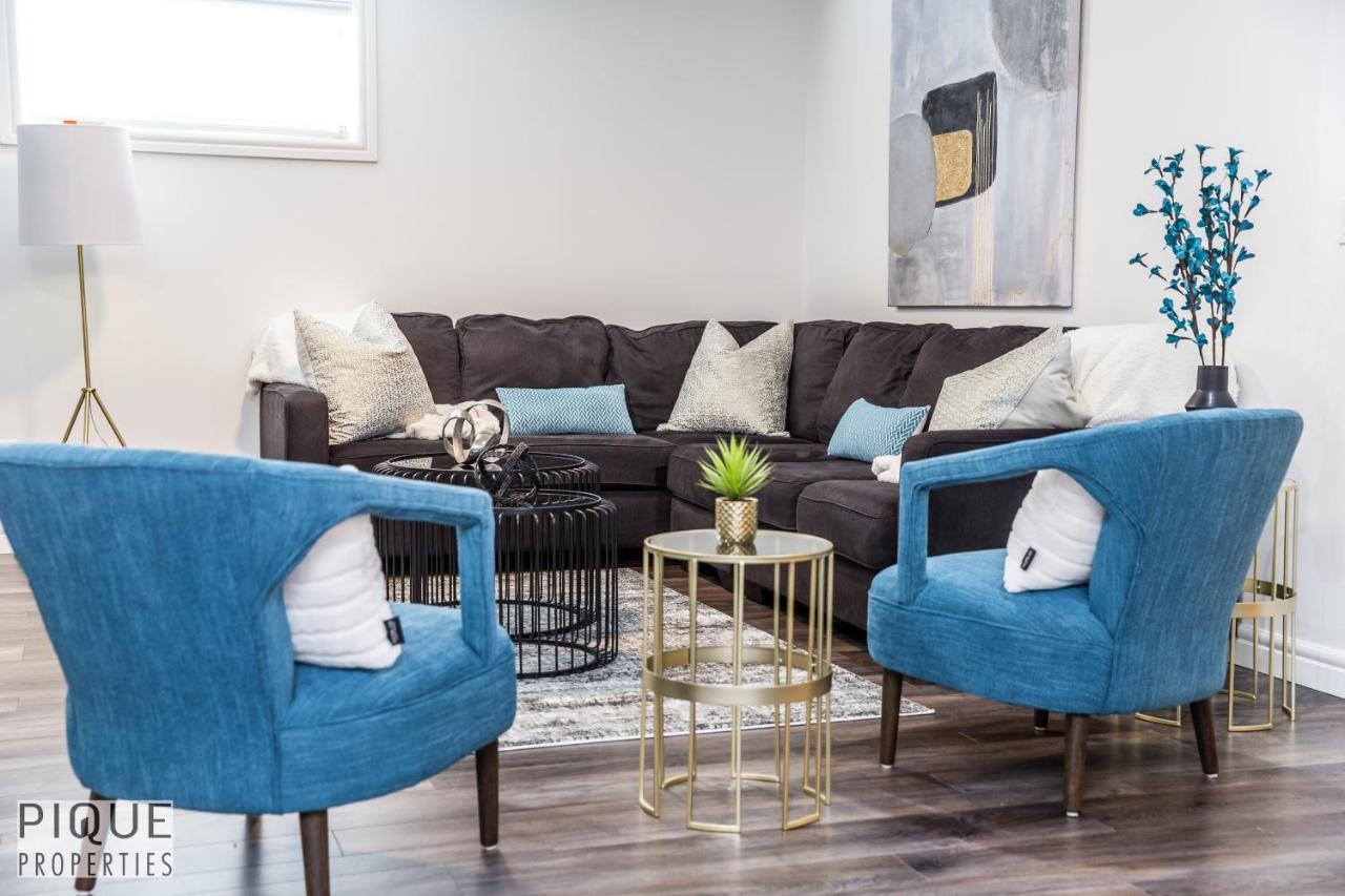 Holiday home Luxurious 6 Bed I Fireplace I Near Sports Park I With Double Garage & Fast Wifi!