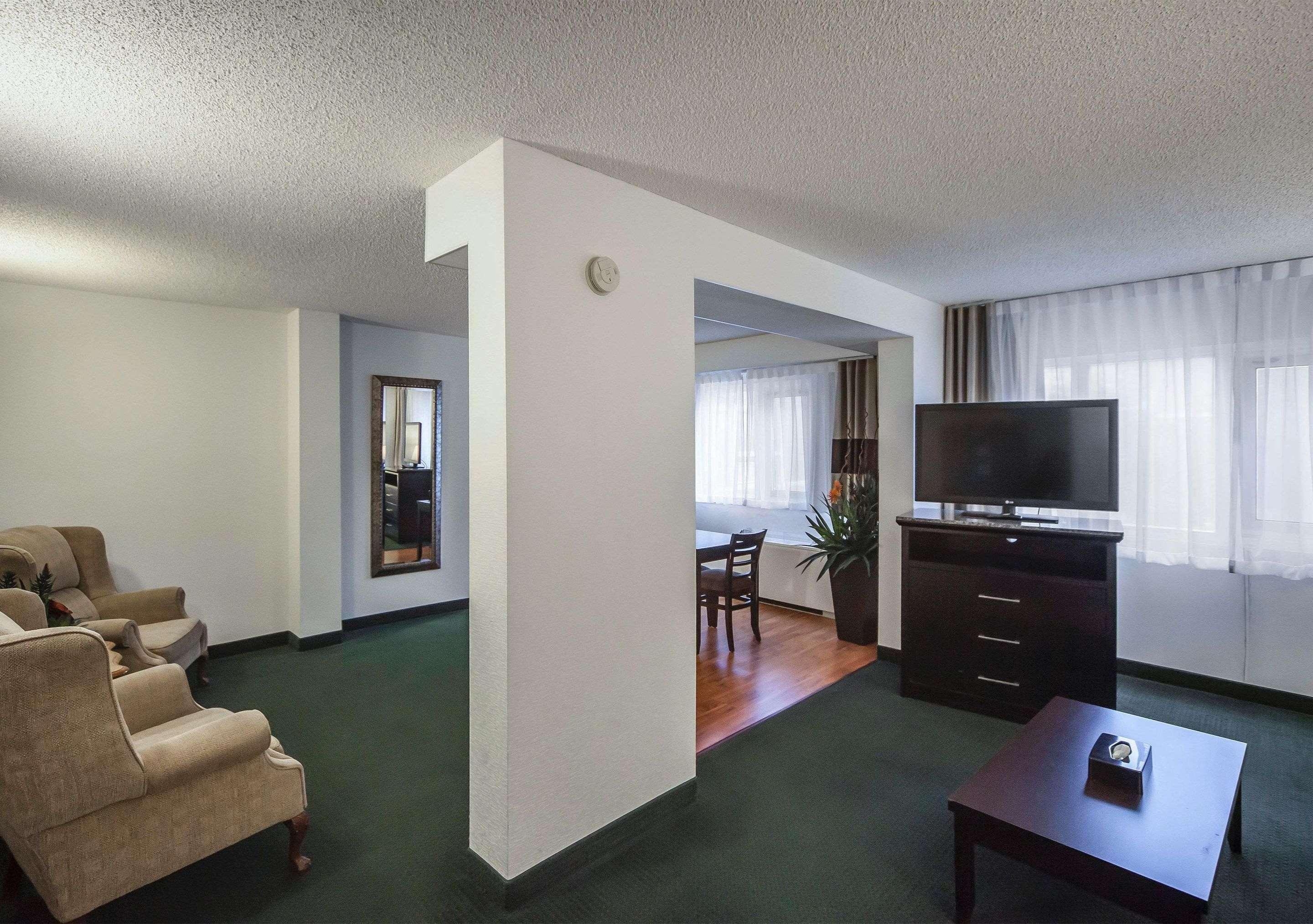 Hotel Comfort & 3*