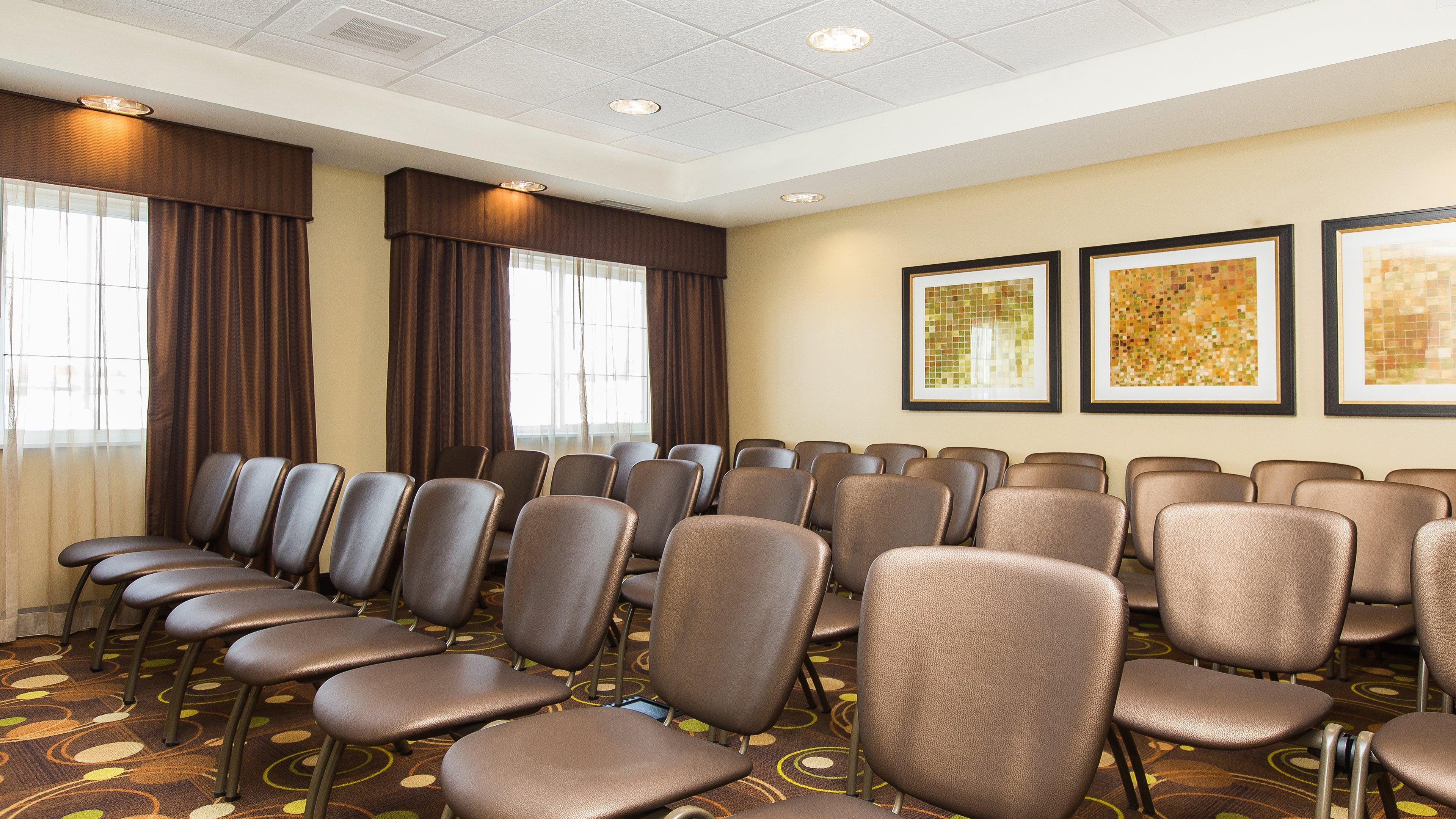 Staybridge West By Ihg Hotel Edmonton