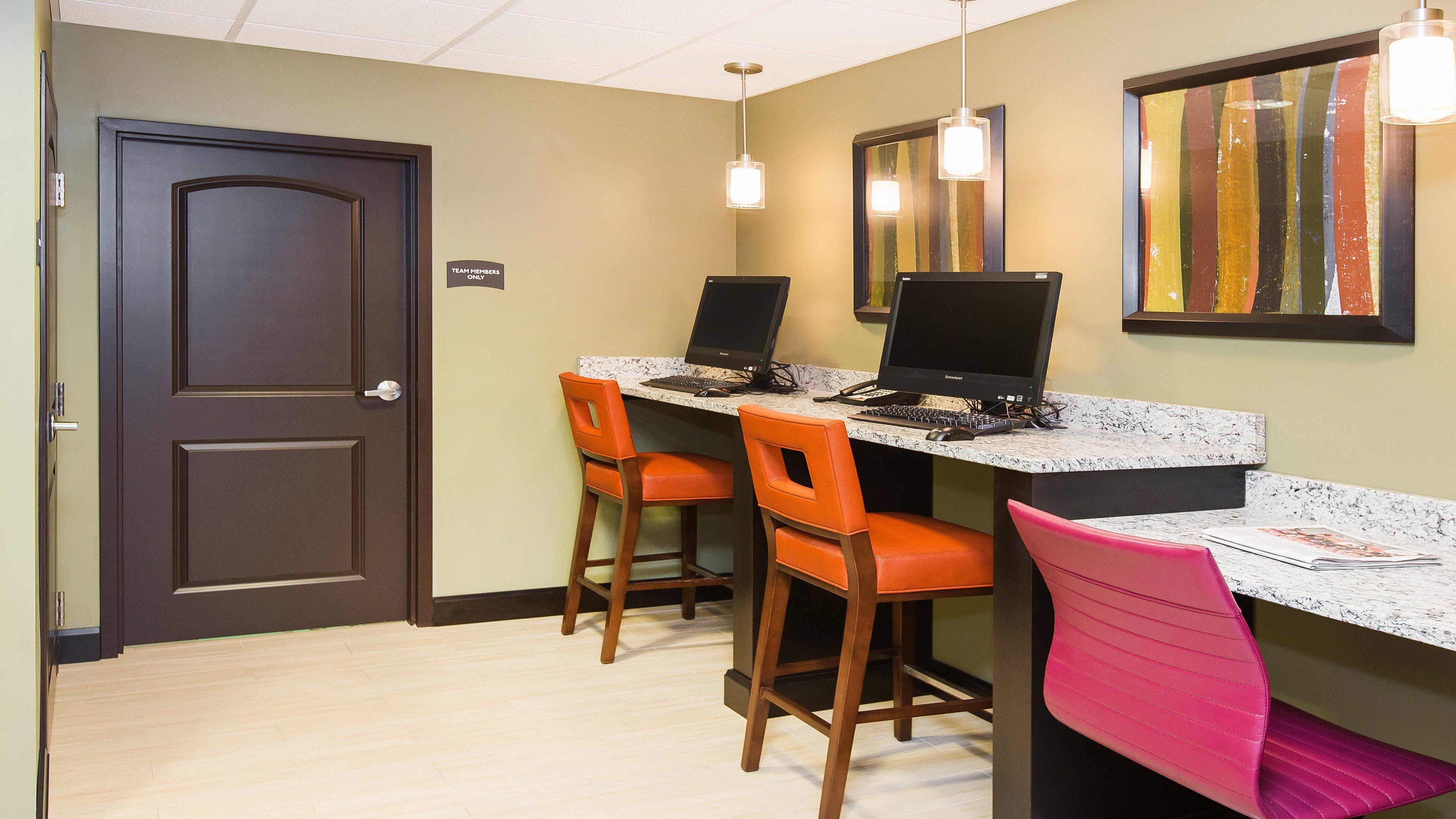Hotel Staybridge West By Ihg