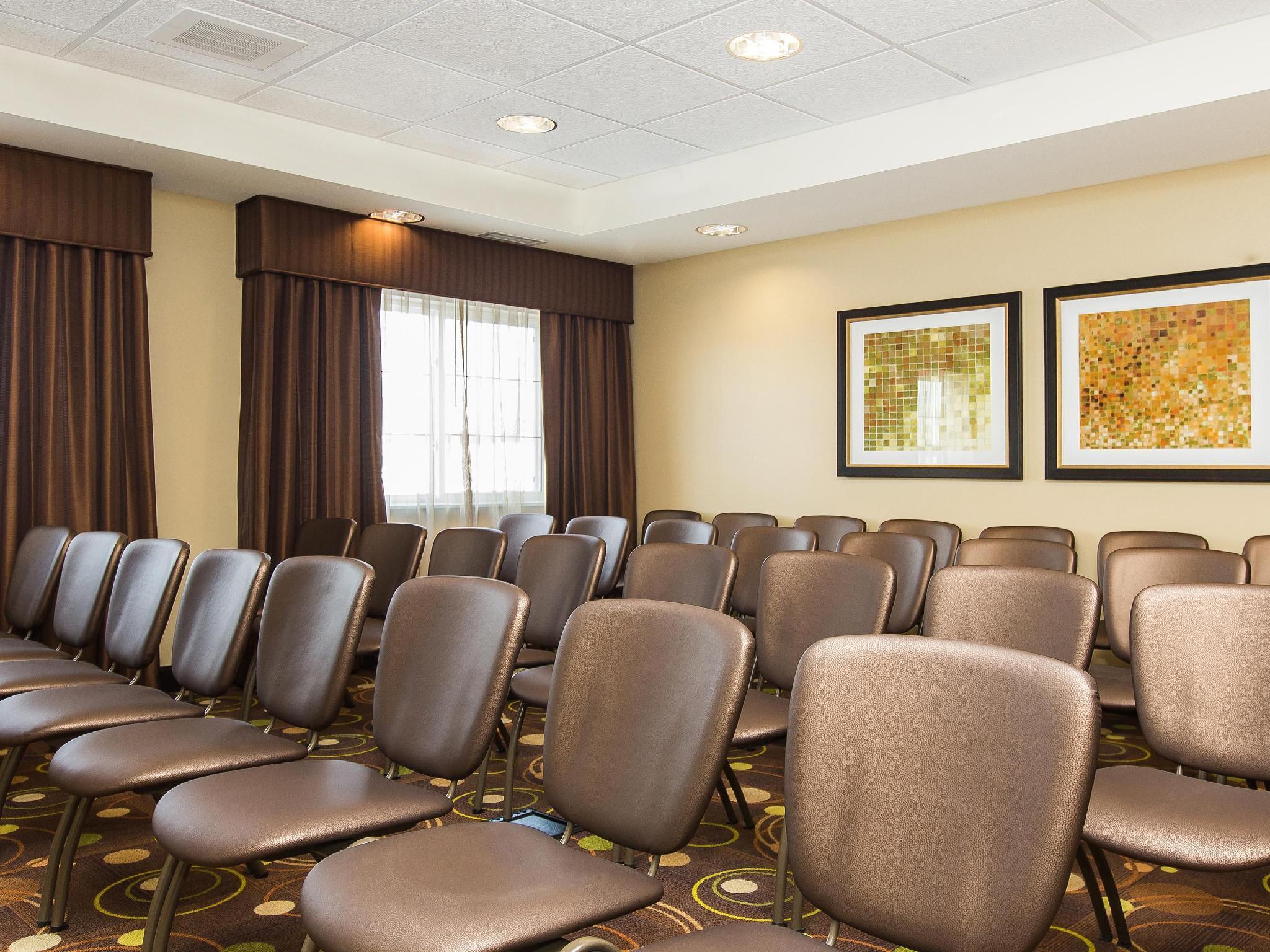 Staybridge West By Ihg Hotel Edmonton