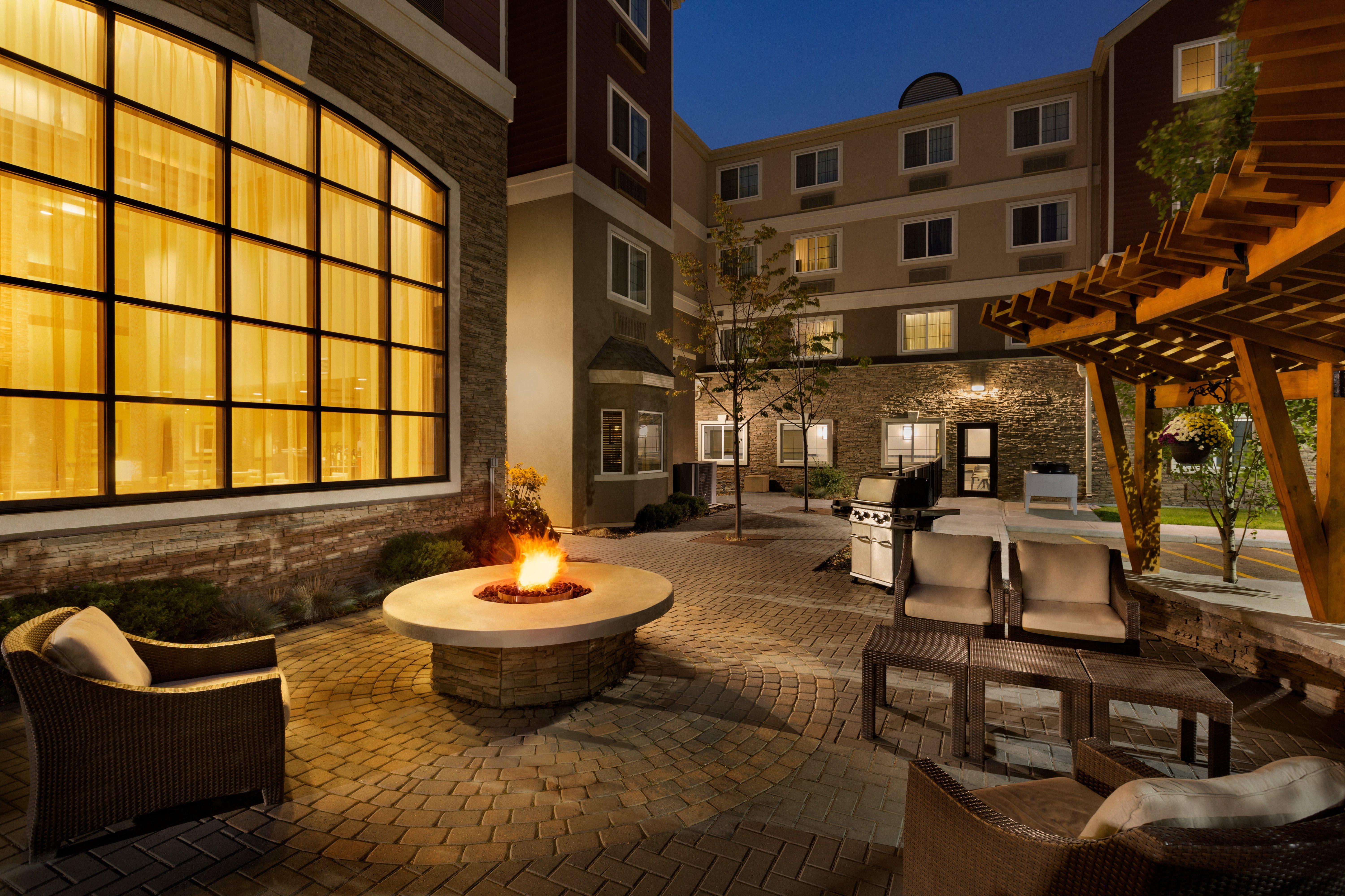Staybridge West By Ihg Hotel