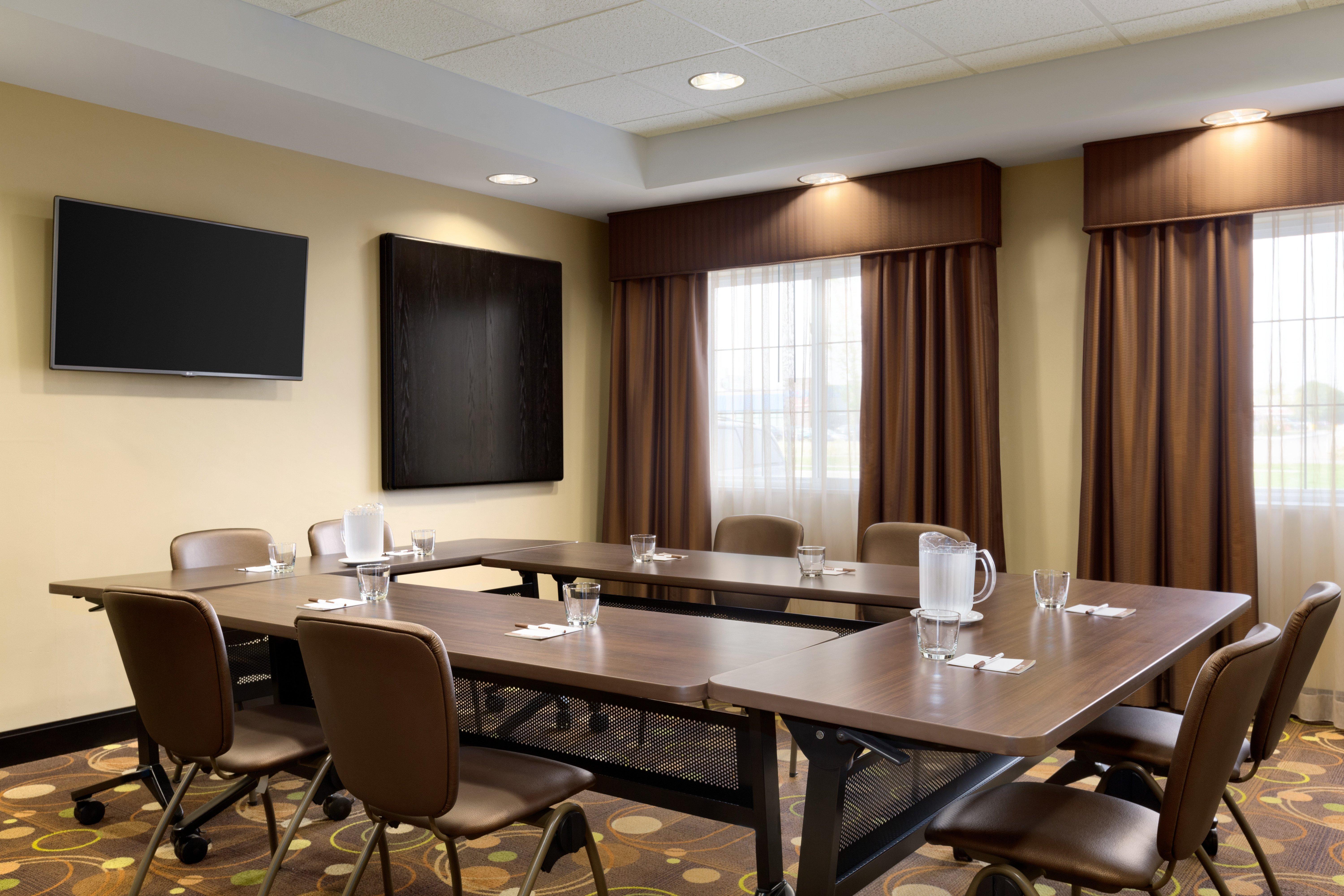 Hotel Staybridge West By Ihg 3*