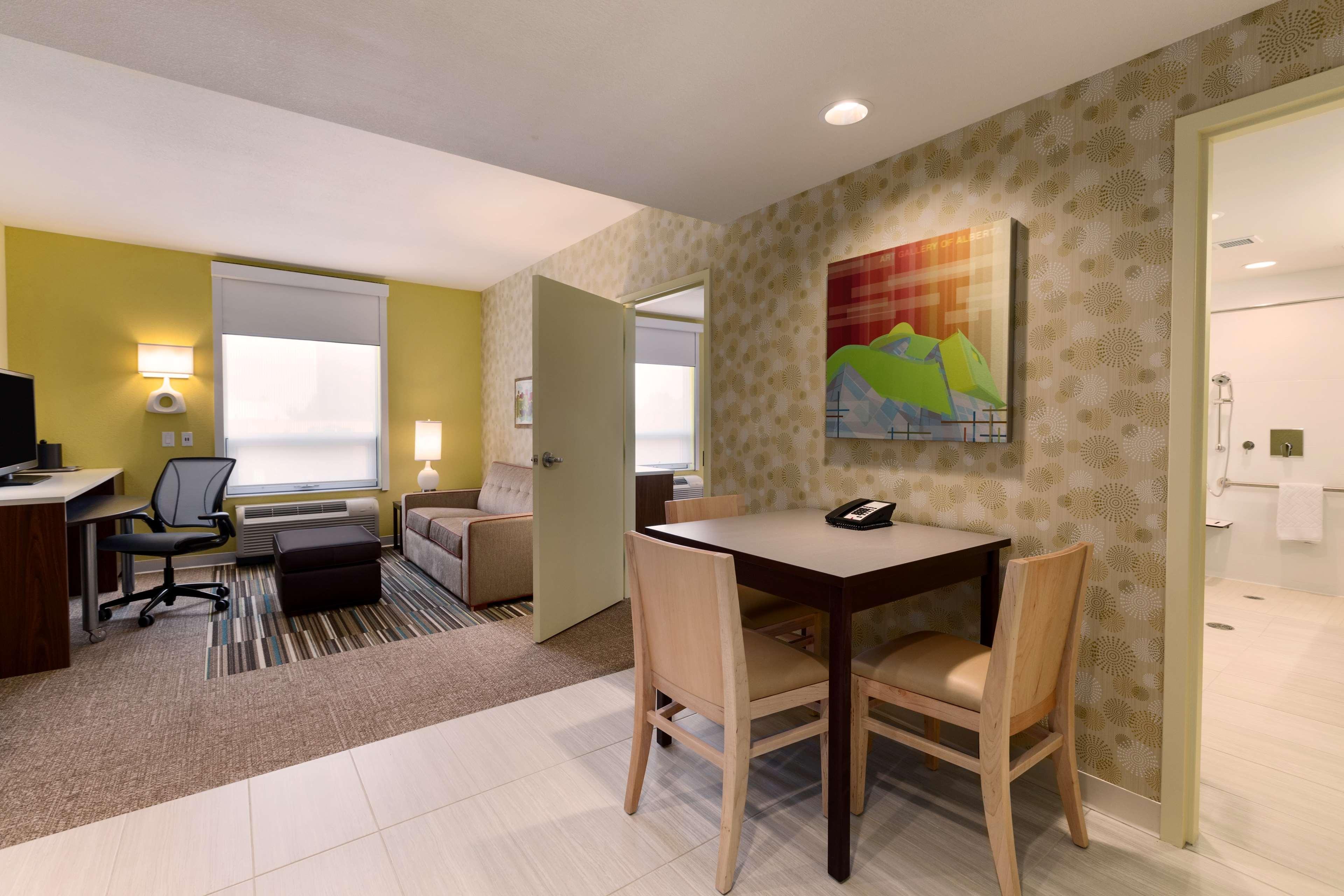 Home2 By Hilton West Edmonton