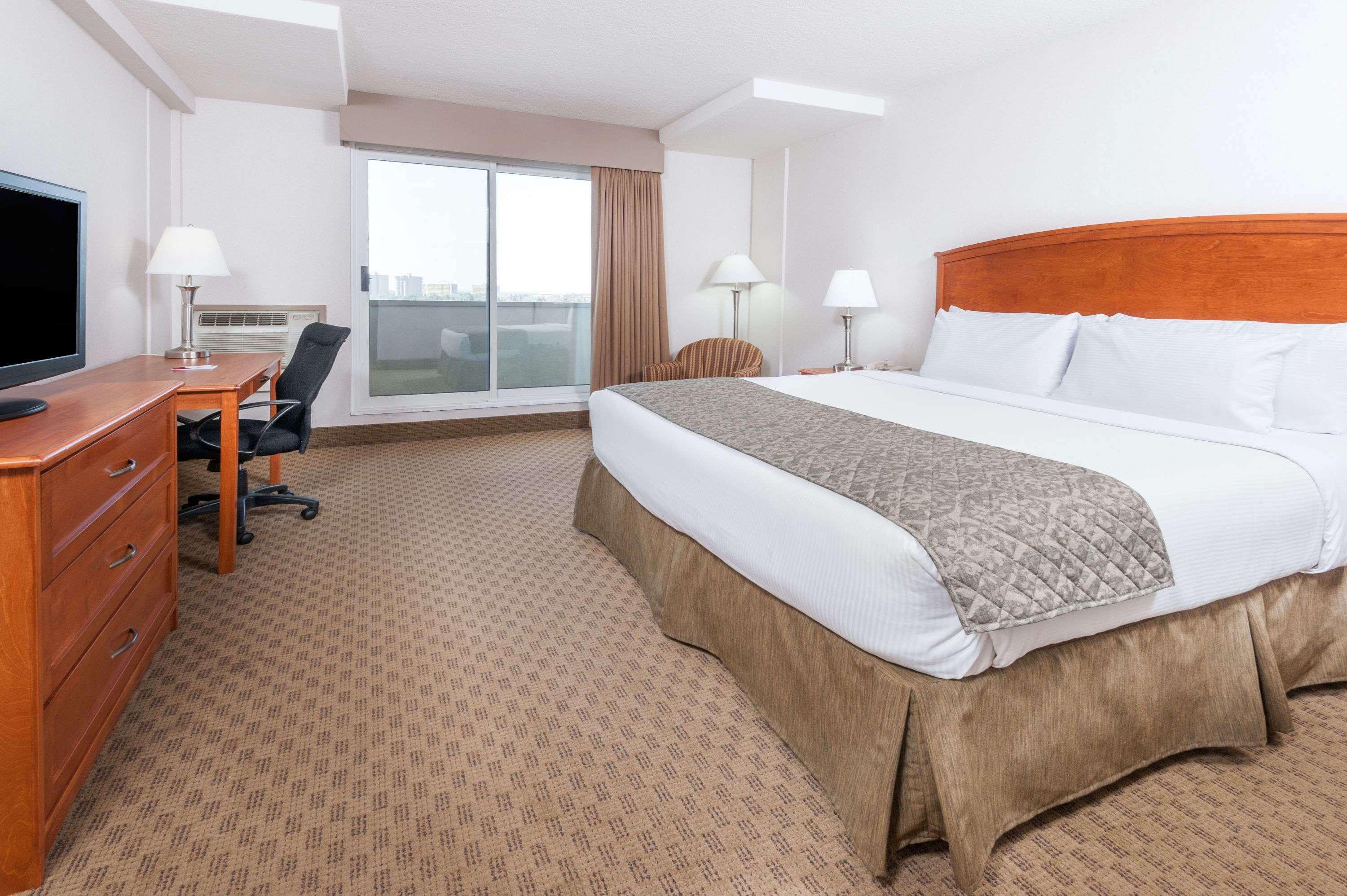 Ramada By Wyndham South Hotel Edmonton