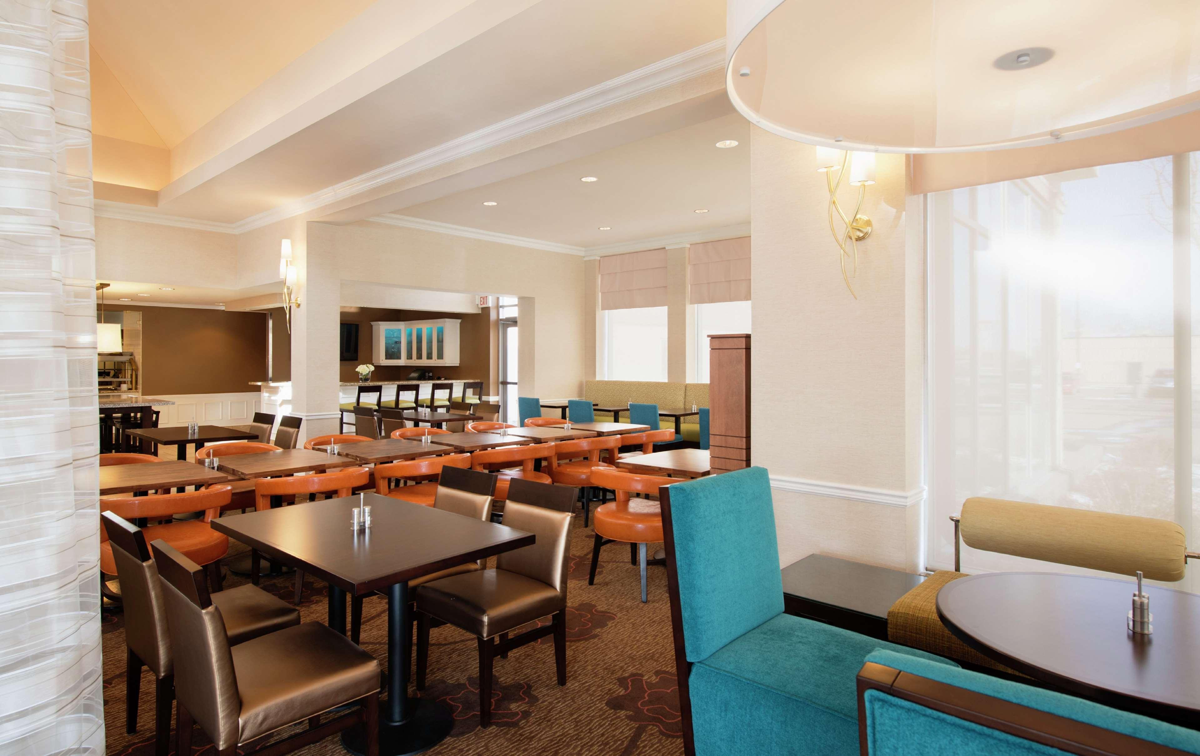 Hilton Garden West Hotel 3*