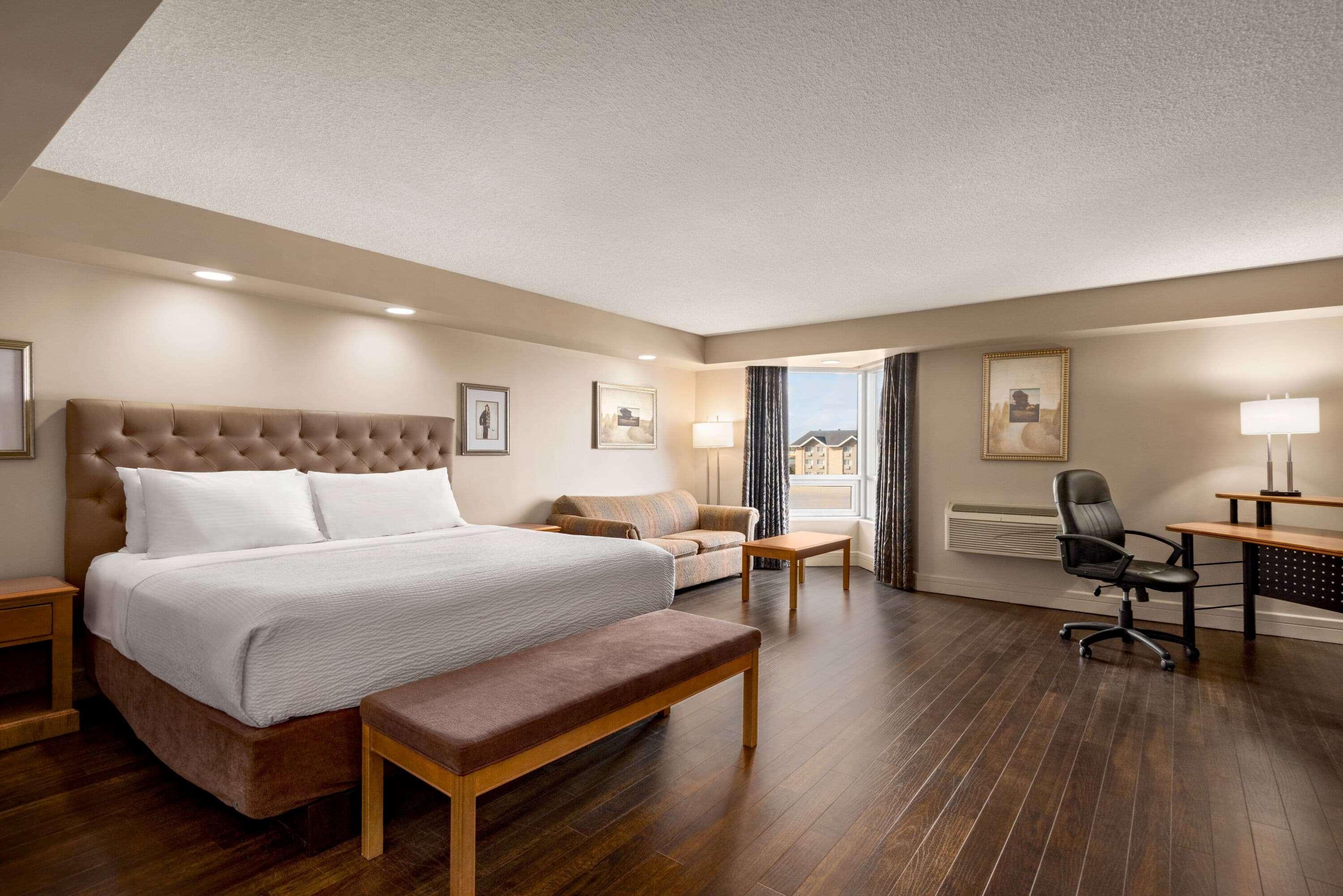 Royal West Edmonton, Trademark Collection By Wyndham 3*