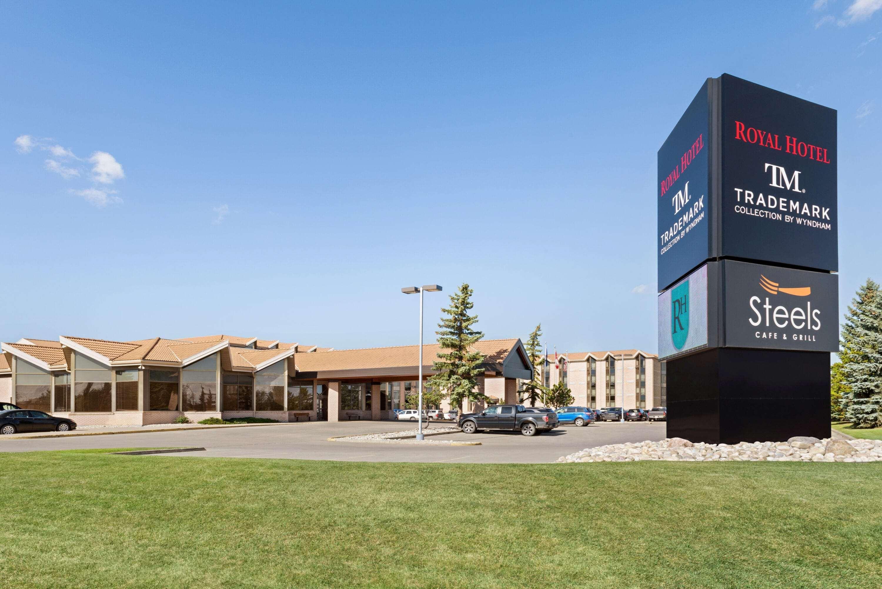 Hotel Royal West Edmonton, Trademark Collection By Wyndham