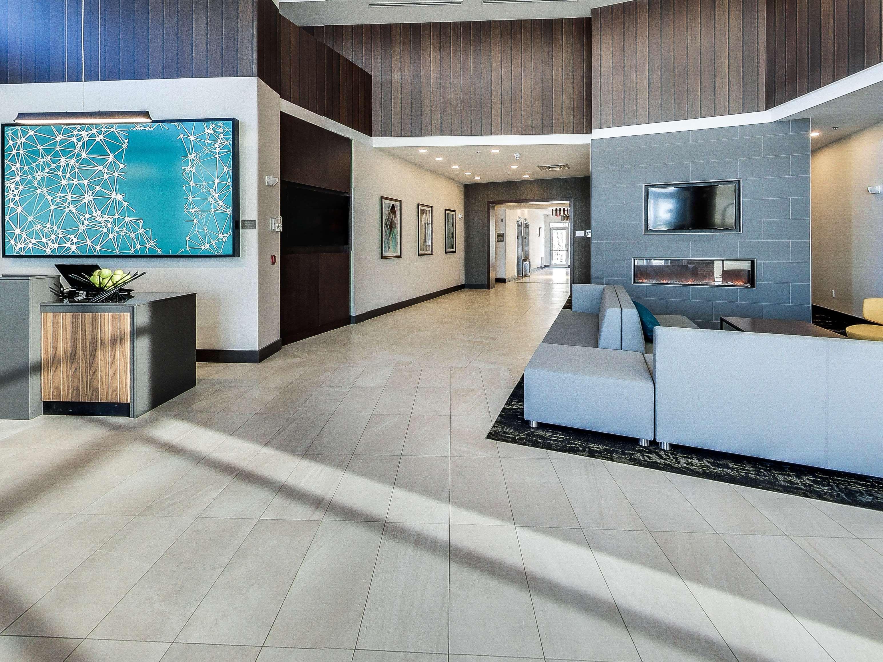 Hyatt Place West Hotel 3*