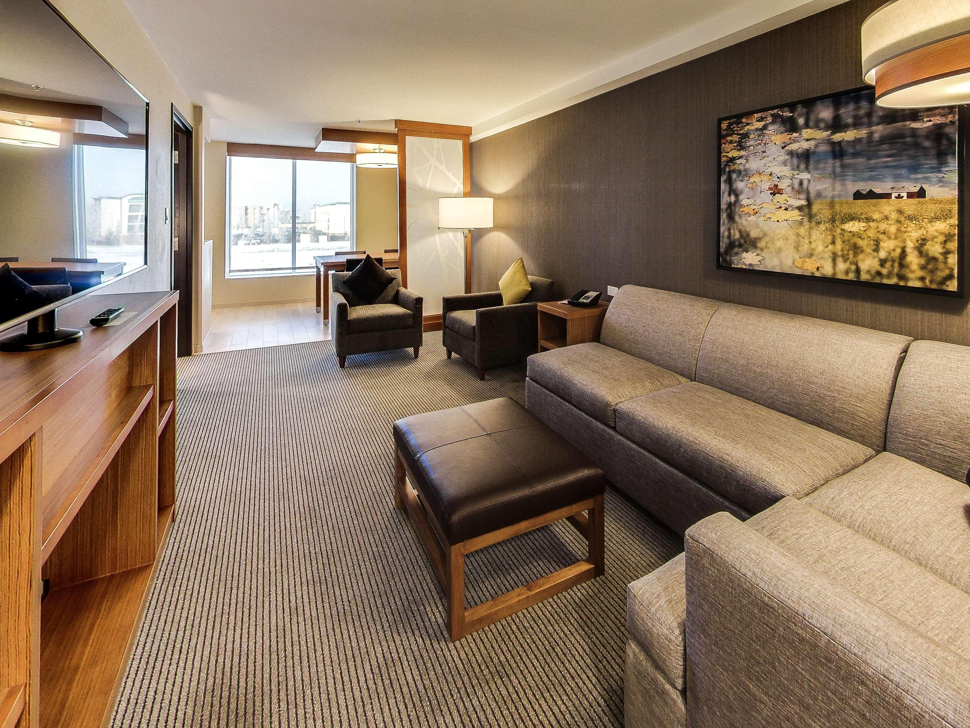 Hyatt Place West Hotel 3*