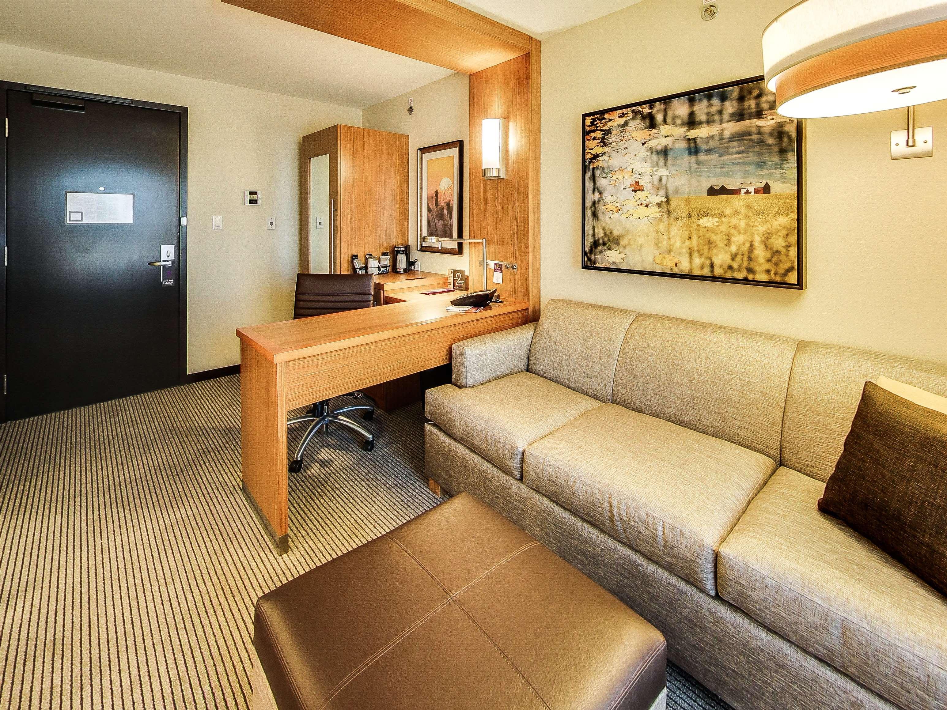 Hyatt Place West Edmonton