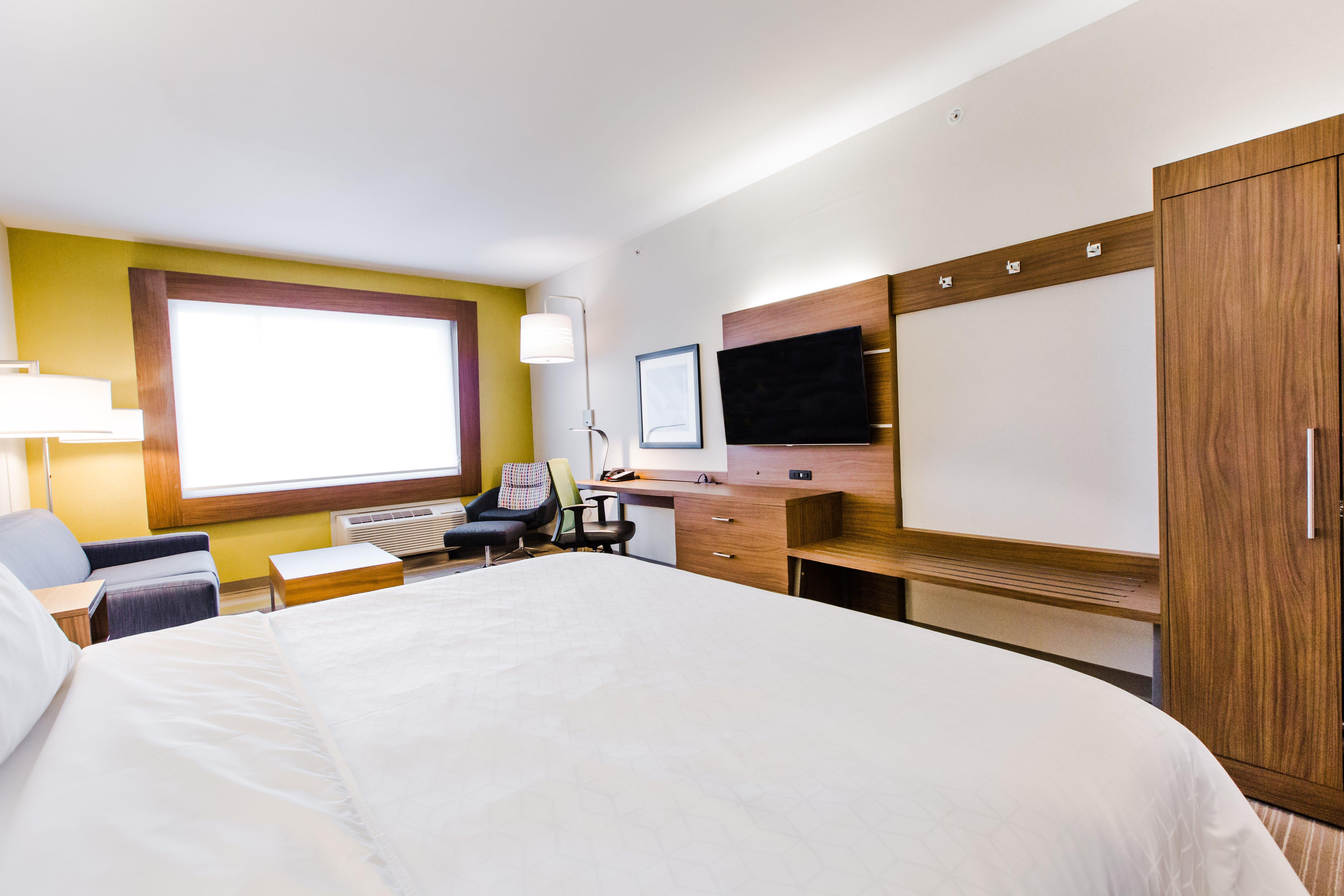 Holiday Inn Express & Suites - West Edmonton-Mall Area By Ihg Hotel
