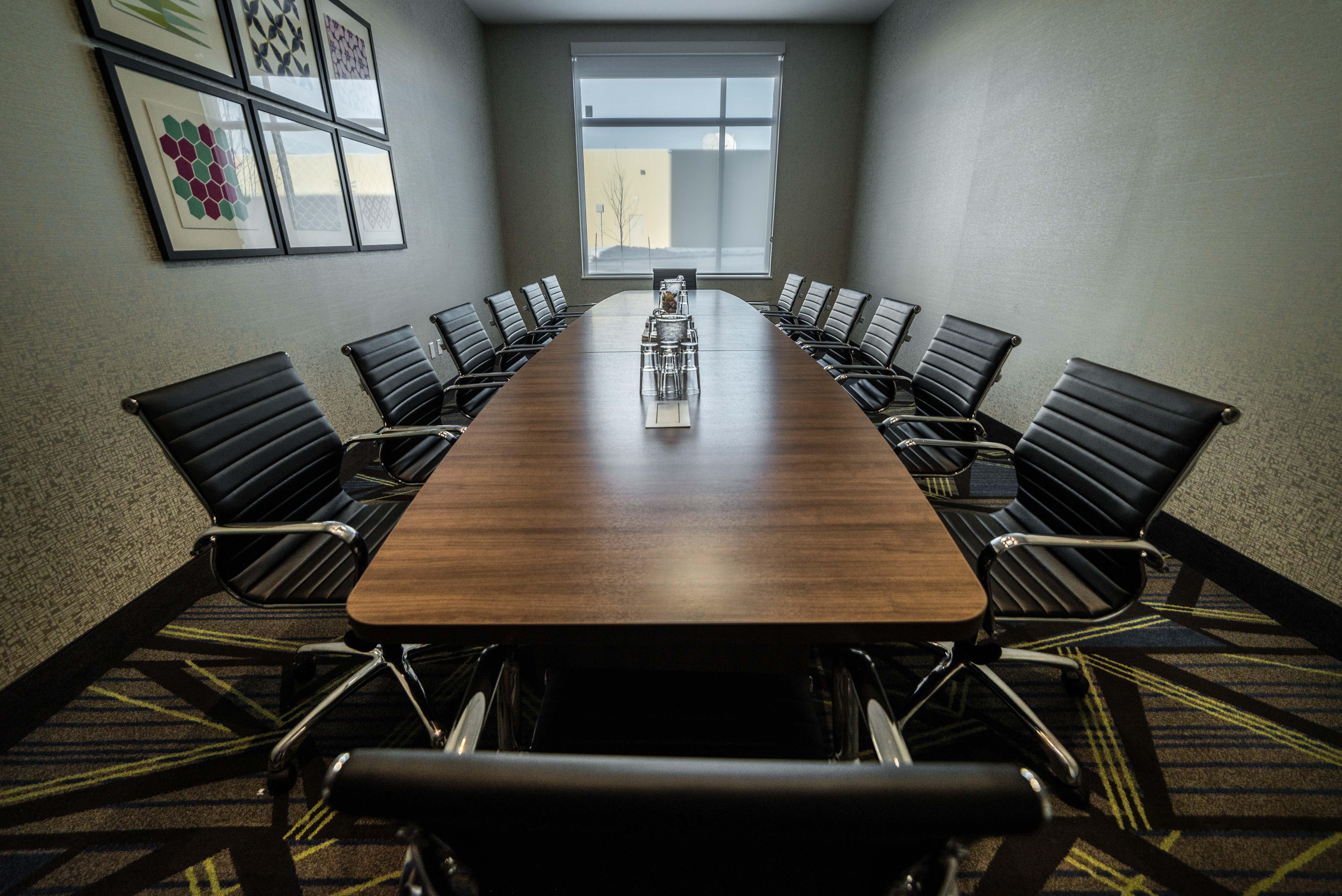 Hotel Holiday Inn Express & Suites - West Edmonton-Mall Area By Ihg