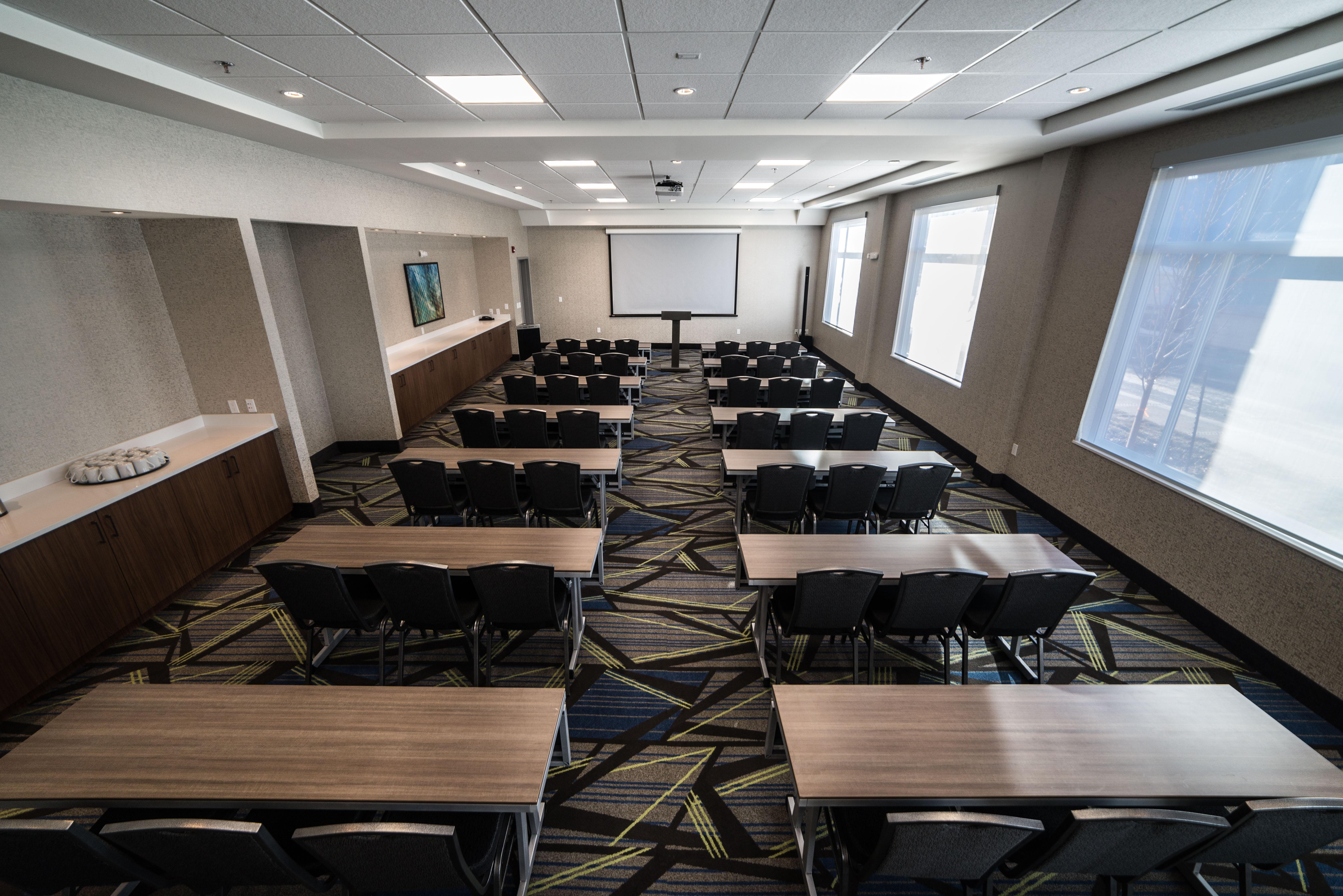 Holiday Inn Express & Suites - West Edmonton-Mall Area By Ihg Hotel