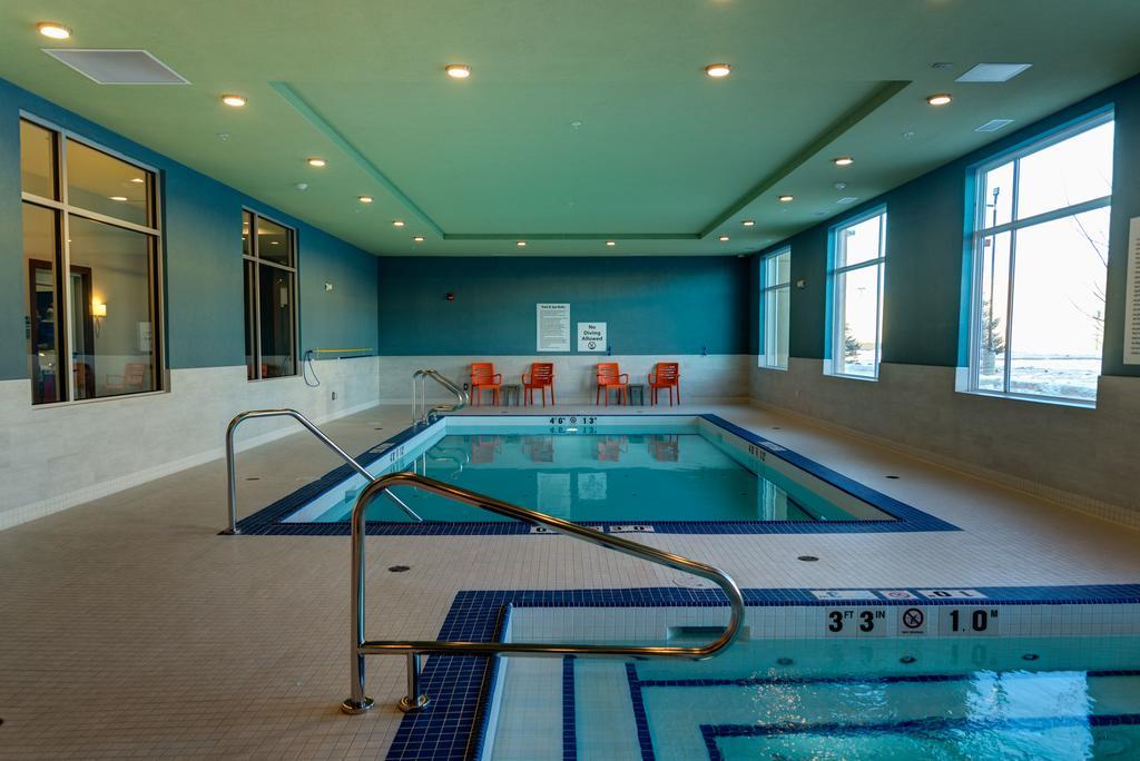 Hotel Holiday Inn Express & Suites - West Edmonton-Mall Area By Ihg
