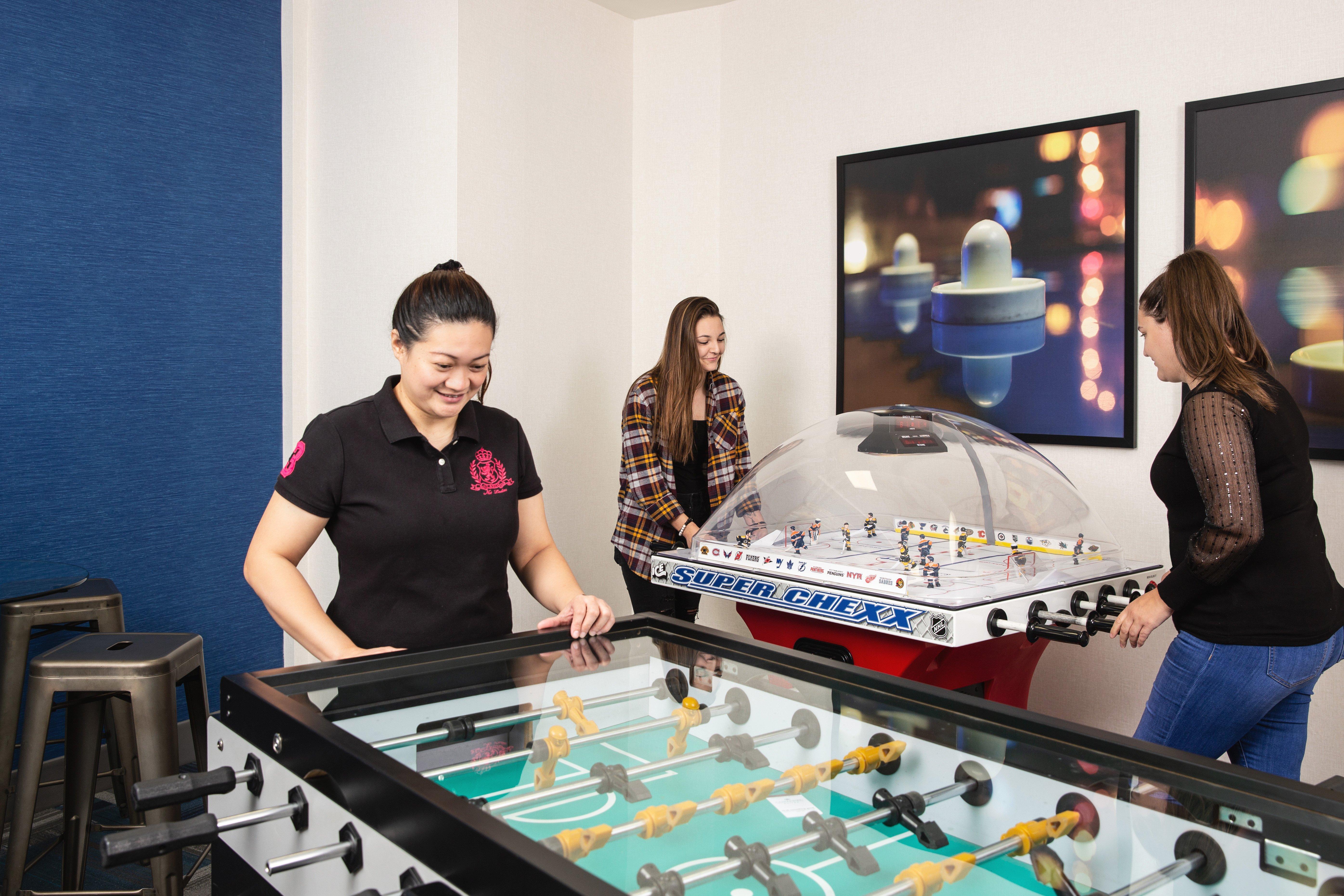 Holiday Inn Express & Suites - West Edmonton-Mall Area By Ihg Hotel 3*