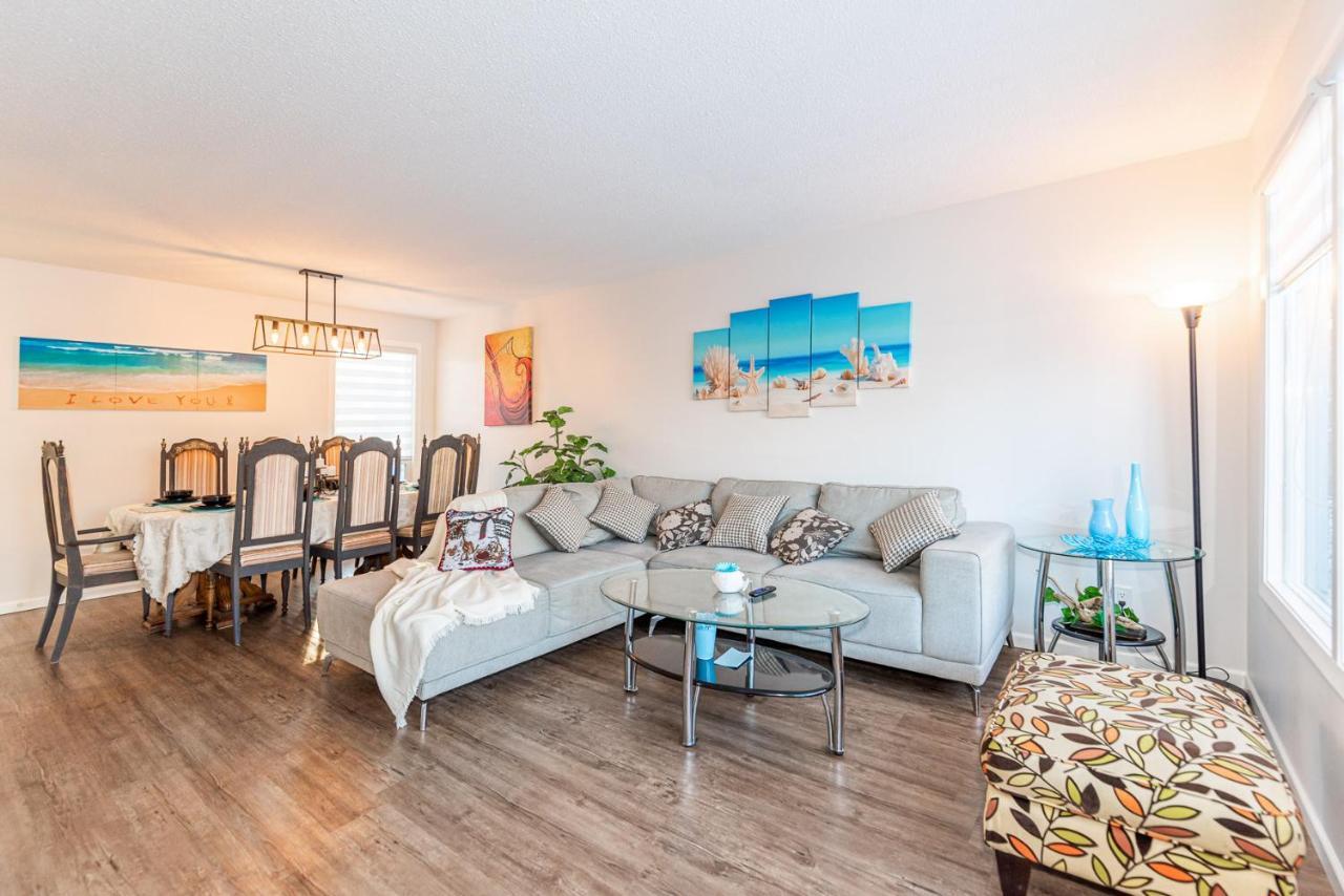Southgate 5 Bedroom Vacation With Double Garage Edmonton