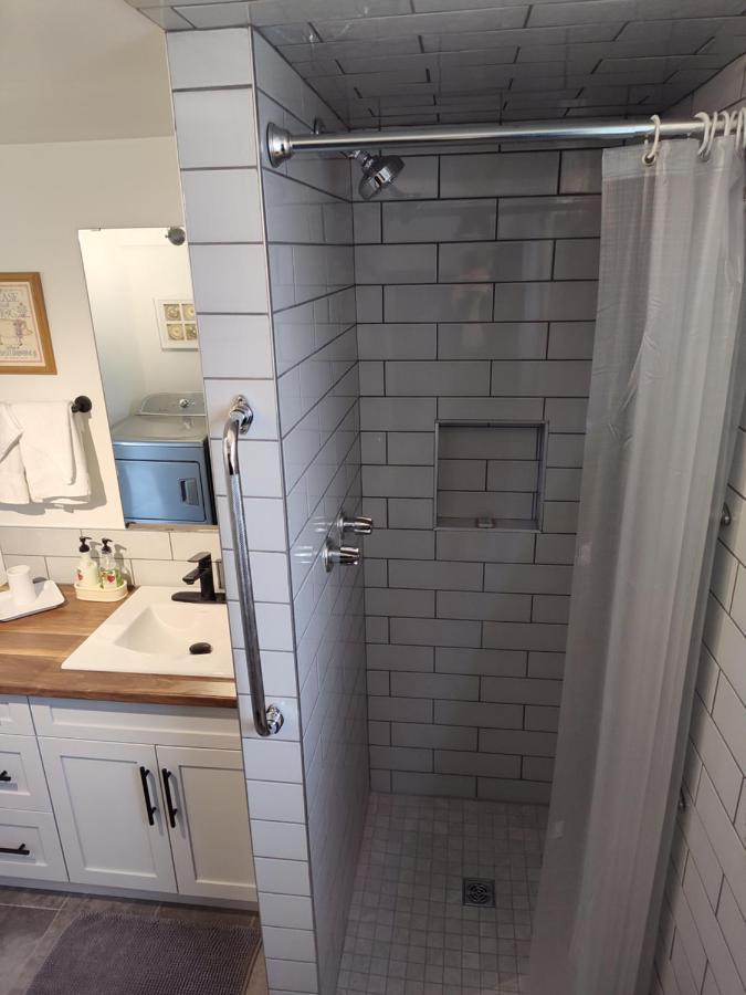 Apartment Tranquil & Tasteful One Bdrm Private Ne *