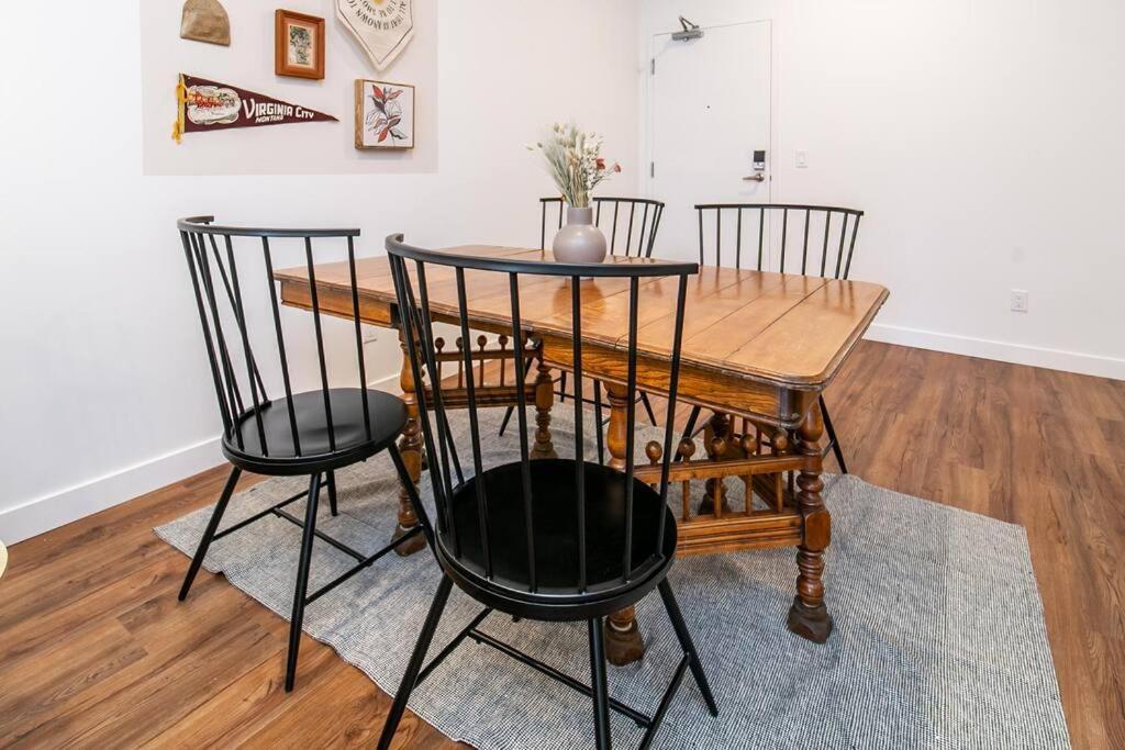 Modern Country Retreat, 5 Min To Dt & Rogers Place, Secure Ug Parking, Long Stays, Fast Wifi *