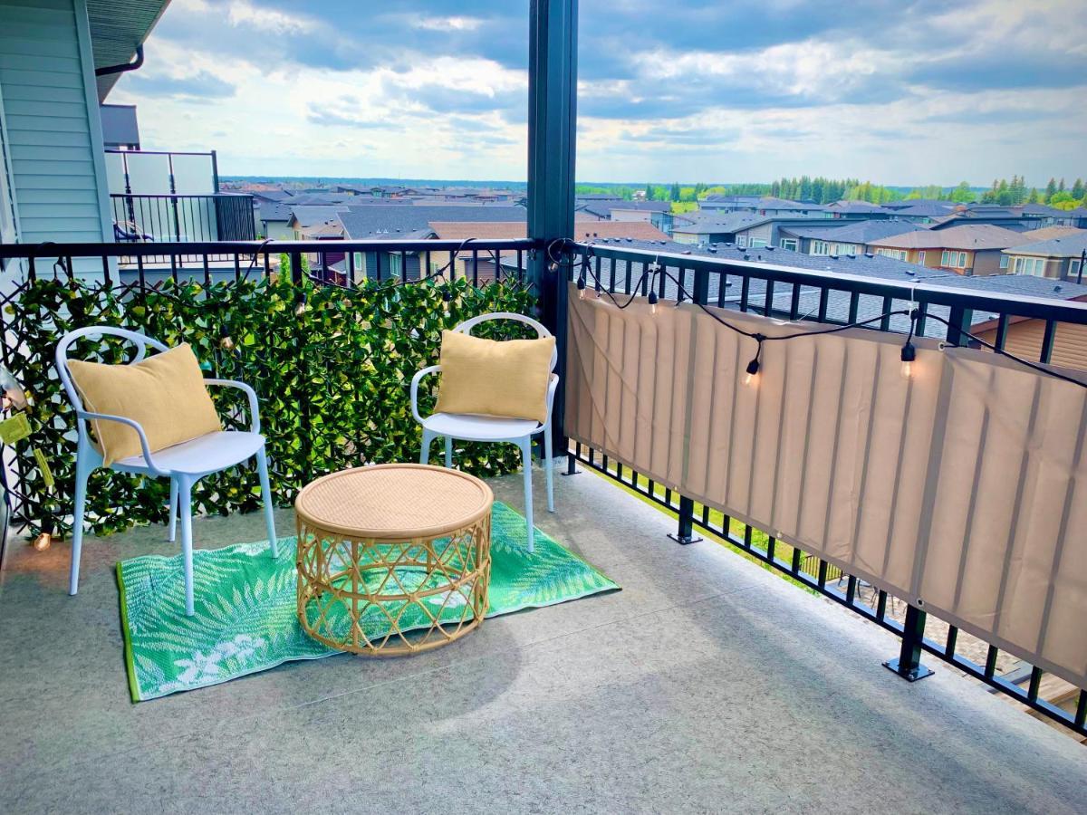 Apartment Peaceful Oasis Condo, Ac, Floor, Secure Ug Parking, Balcony, King Bed! *
