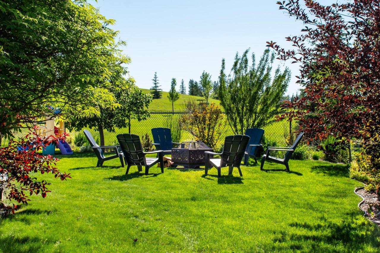 Holiday home Amazing Luxe Home, Ac, Huge Yard, Firepit, Pet Friendly, Sleeps 10!