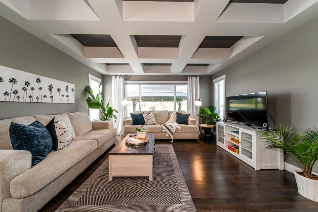 Holiday home Amazing Luxe Home, Ac, Huge Yard, Firepit, Pet Friendly, Sleeps 10!