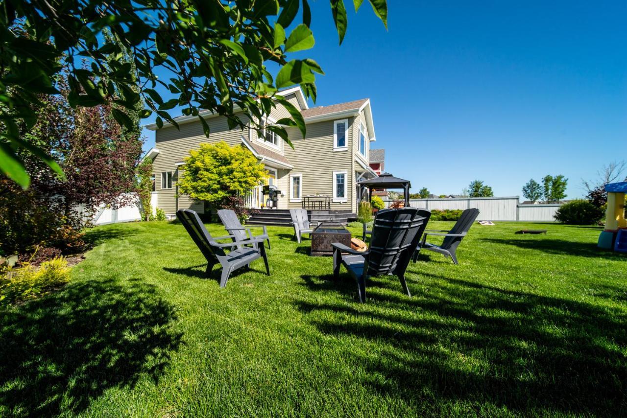 Holiday home Amazing Luxe Home, Ac, Huge Yard, Firepit, Pet Friendly, Sleeps 10! *