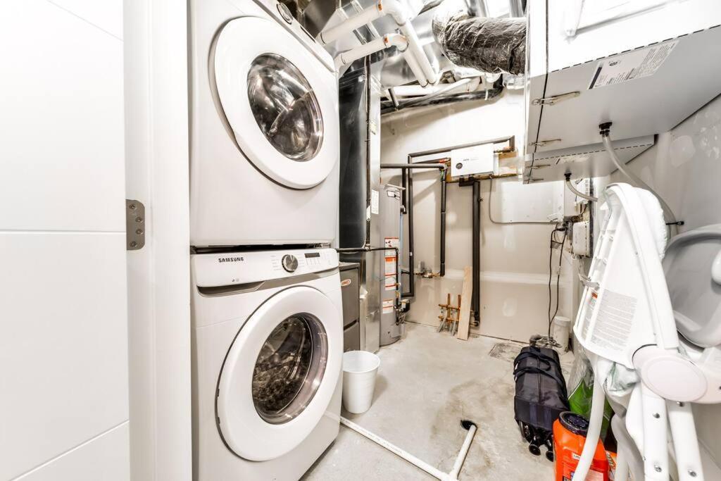 Holiday home Cozy Nordic Utopia, Bsmt Near Wem & Dt, King Bed, Wifi Edmonton