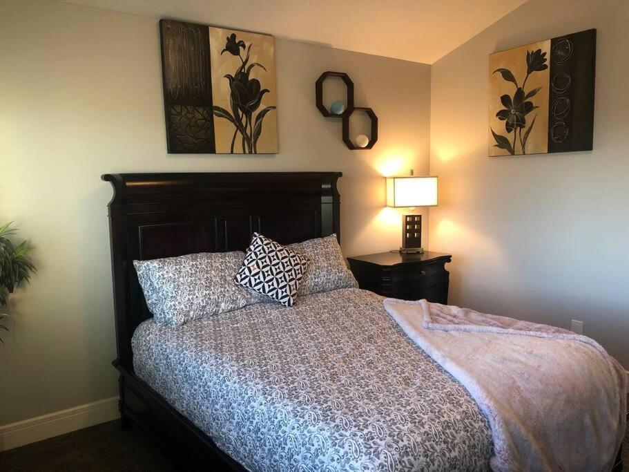 Cozy And Beautiful 3 Bedroom House Close To Villa Edmonton