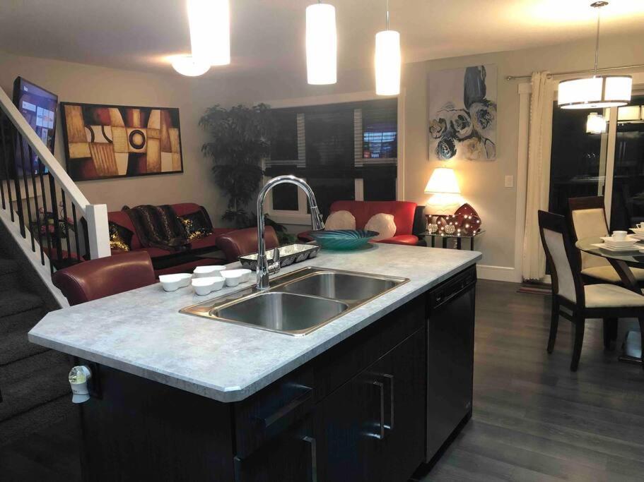 Villa Cheerful And Beautiful 3 Bedroom Close