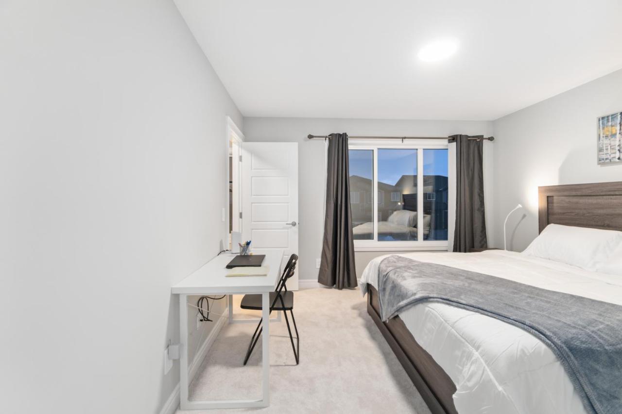 Stylish Base For Short Or Long Edmonton