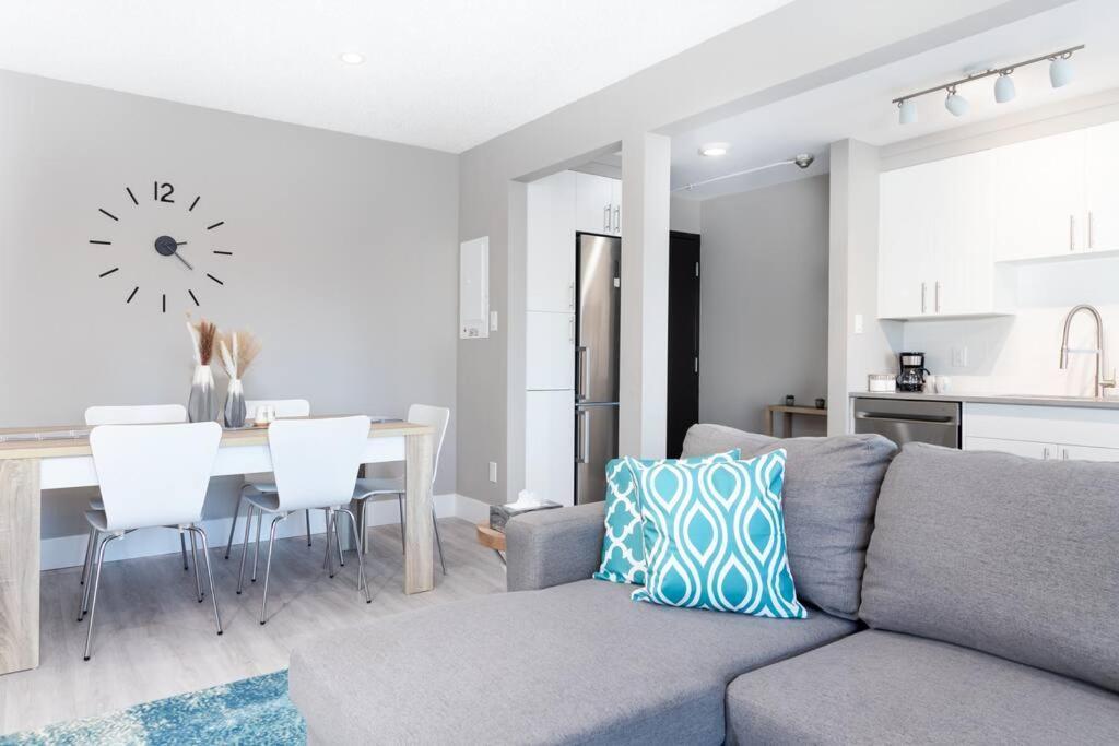 Modern & Stylish 2-bedroom Unit Apartment
