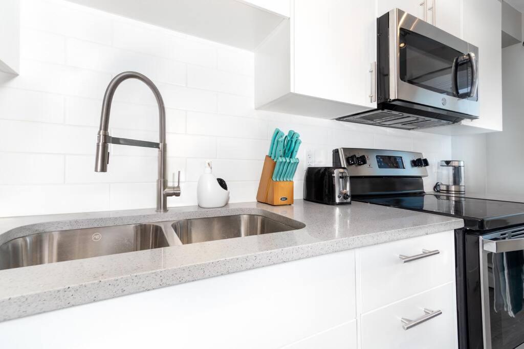 Apartment Modern & Stylish 2-bedroom Unit Edmonton