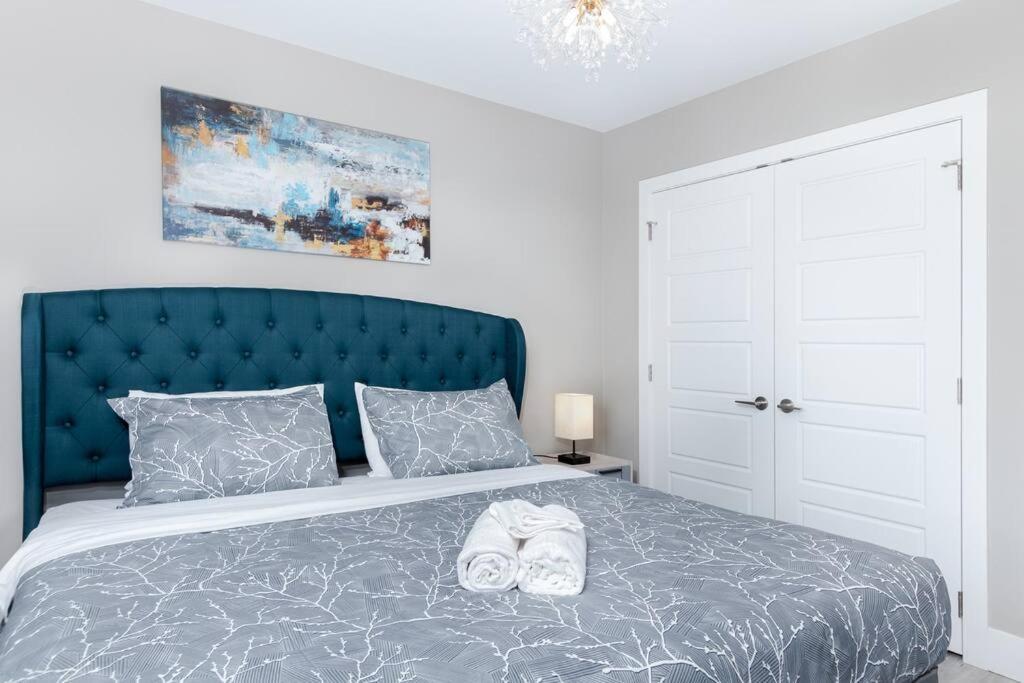 Apartment Modern & Stylish 2-bedroom Unit Edmonton