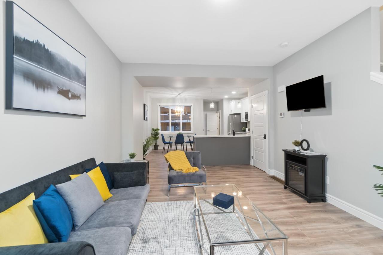 Stylish Base For Short Or Long Edmonton