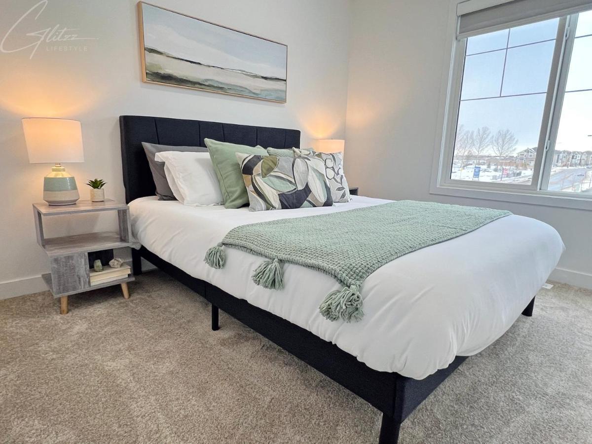 Boho Modern Retreat King Bed,fireplace,disney