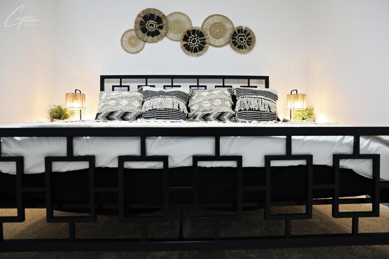Boho Modern Retreat King Bed,fireplace,disney Holiday home